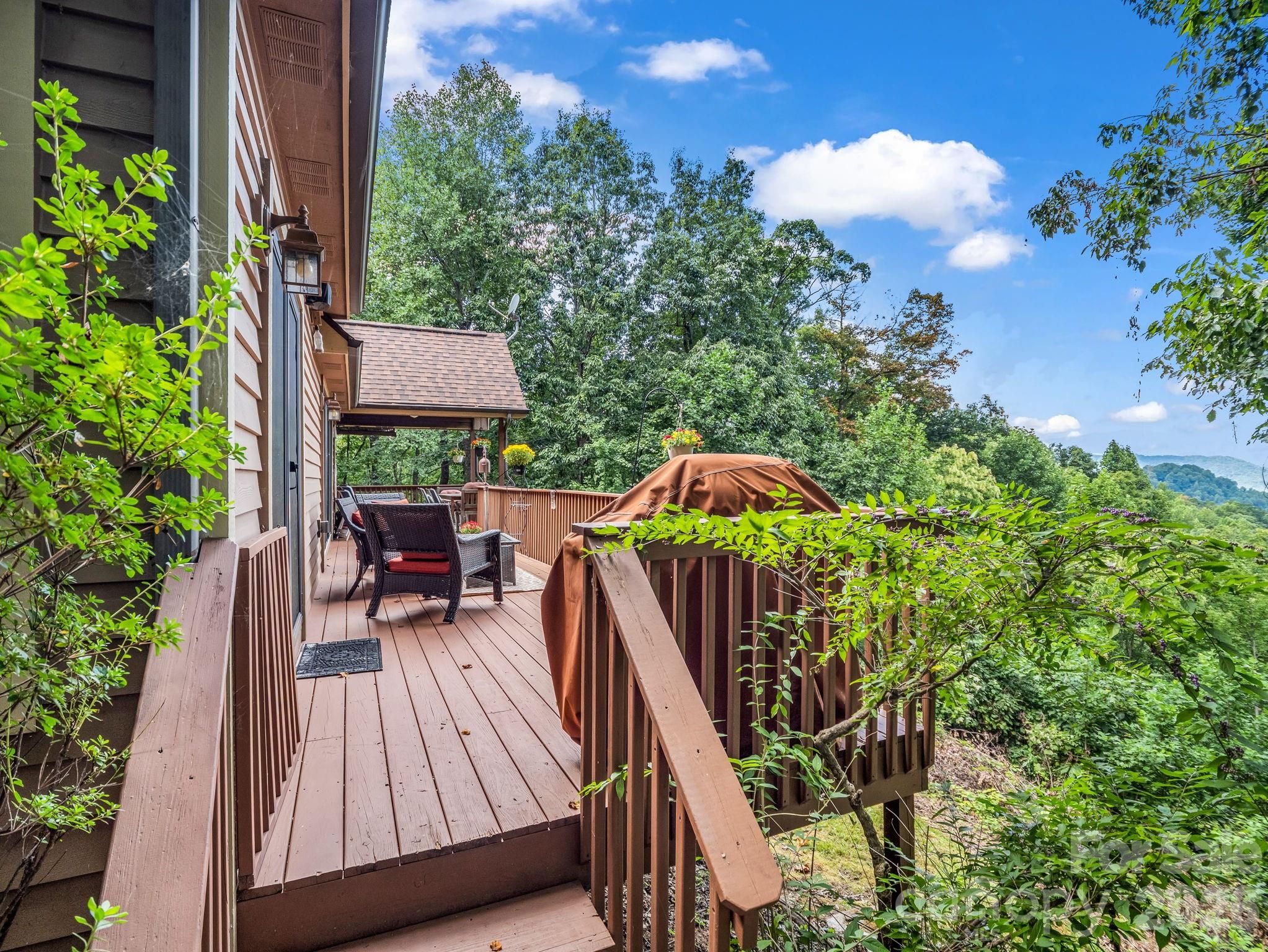 121 Mitchell View Drive Property Photo 37