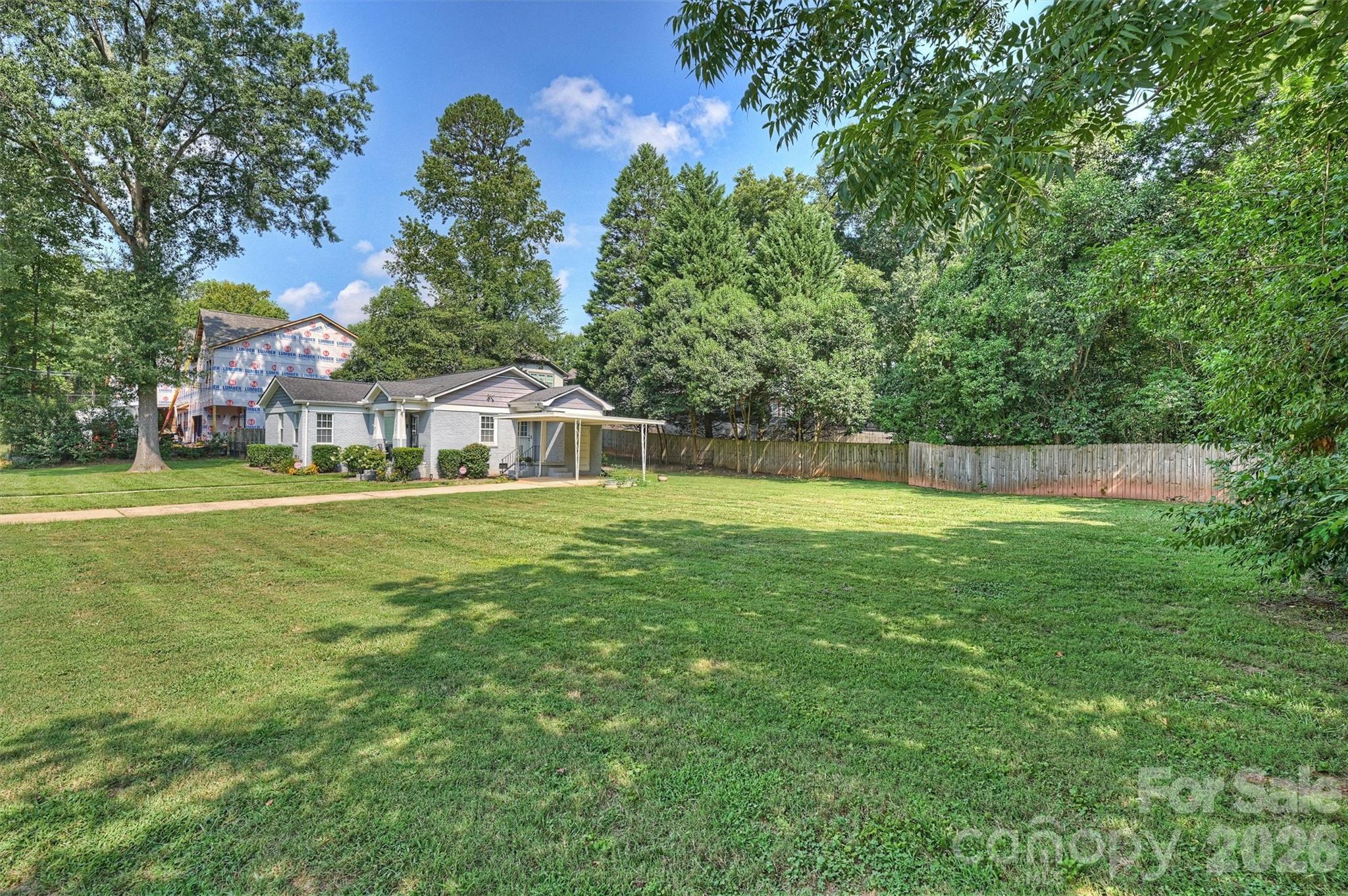1323 Carolyn Drive Property Photo 3