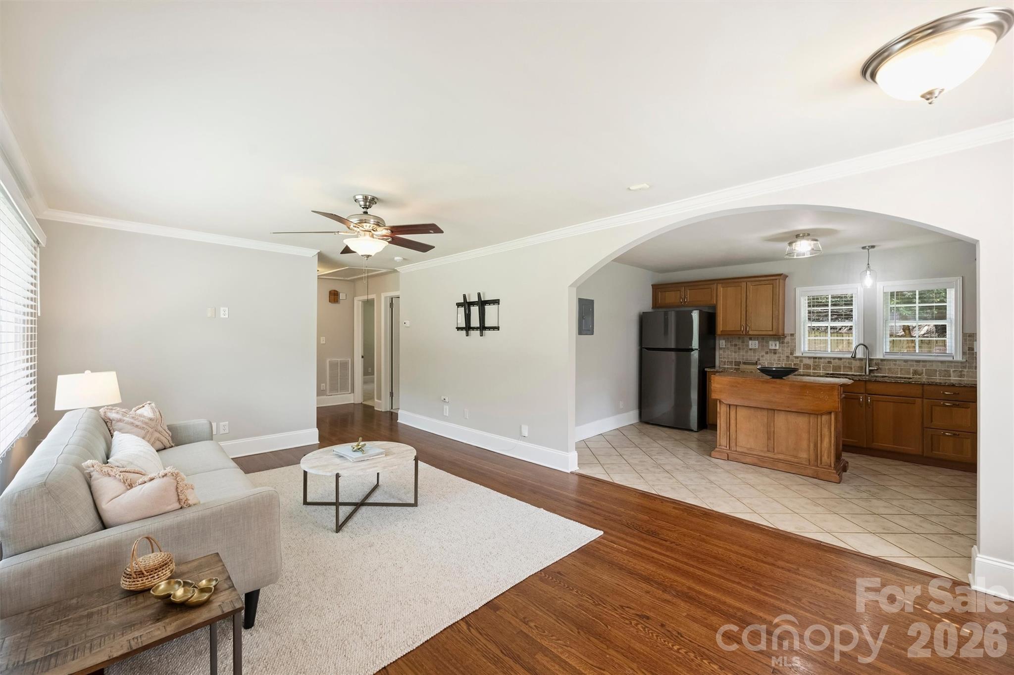 1323 Carolyn Drive Property Photo 9