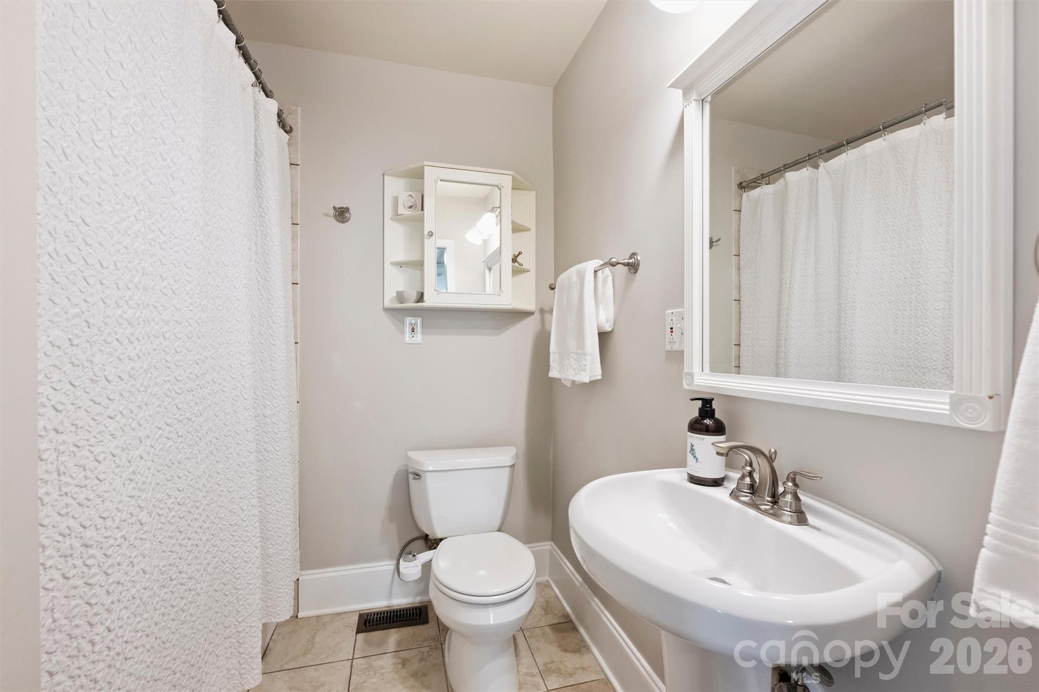 1323 Carolyn Drive Property Photo 22