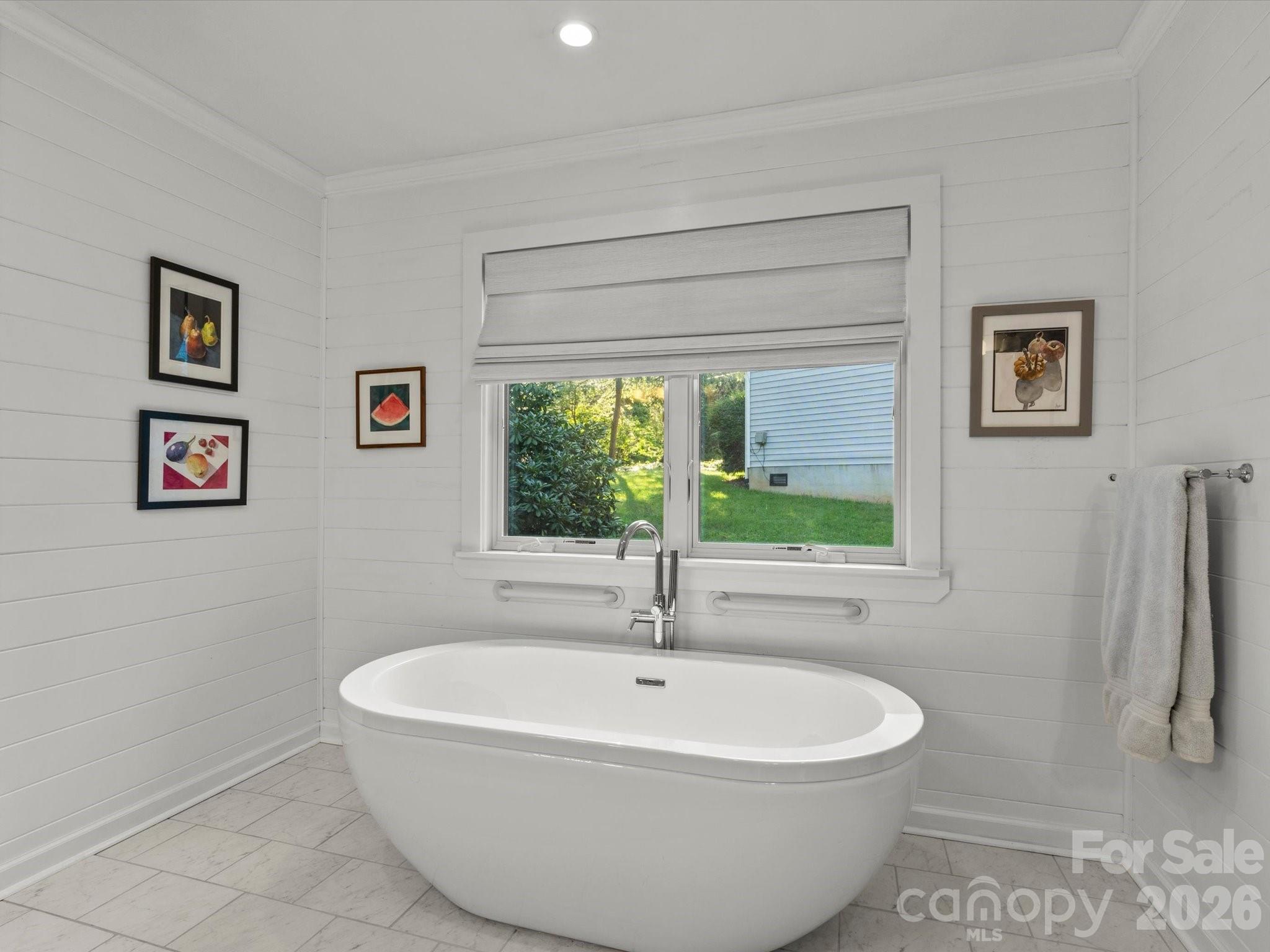 110 Aurora Drive Property Photo 24