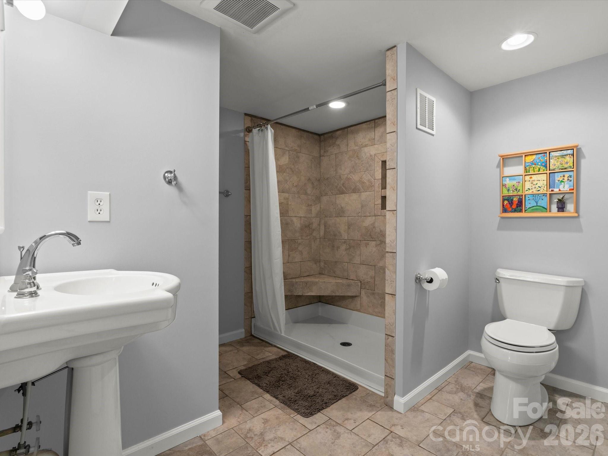 110 Aurora Drive Property Photo 34