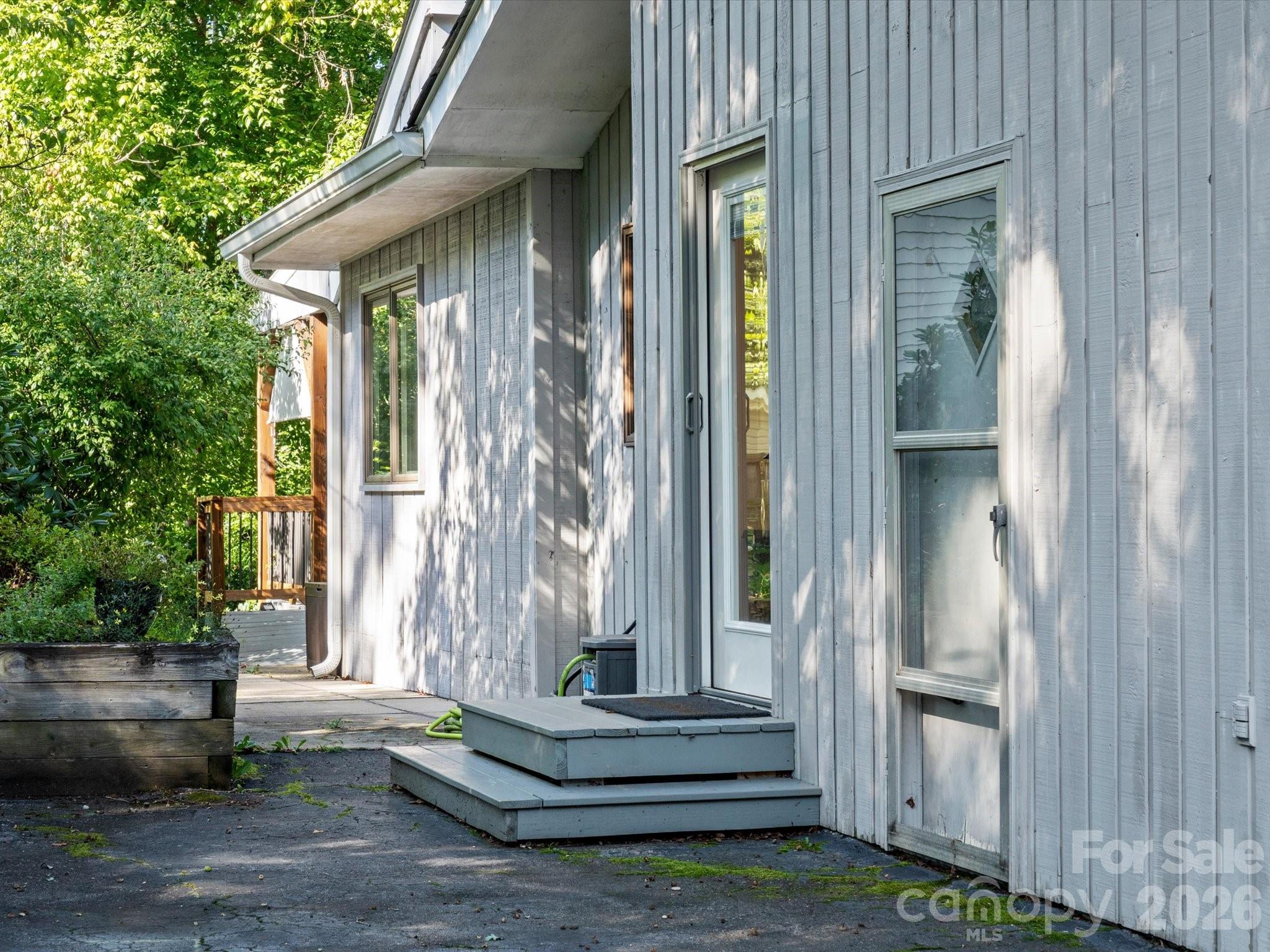 110 Aurora Drive Property Photo 46