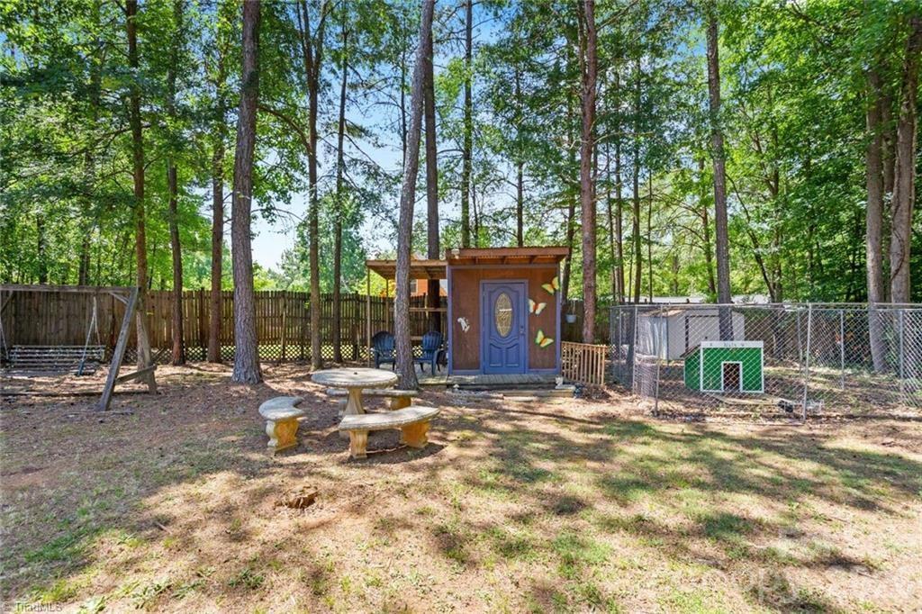 143 Mohegan Trail Property Photo 16