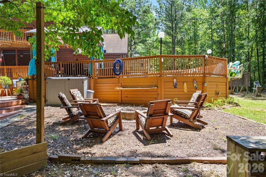 143 Mohegan Trail Property Photo 21