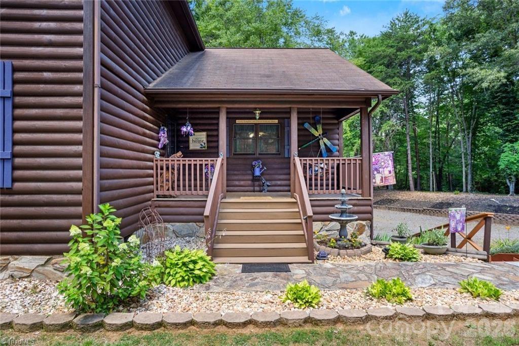 143 Mohegan Trail Property Photo 25