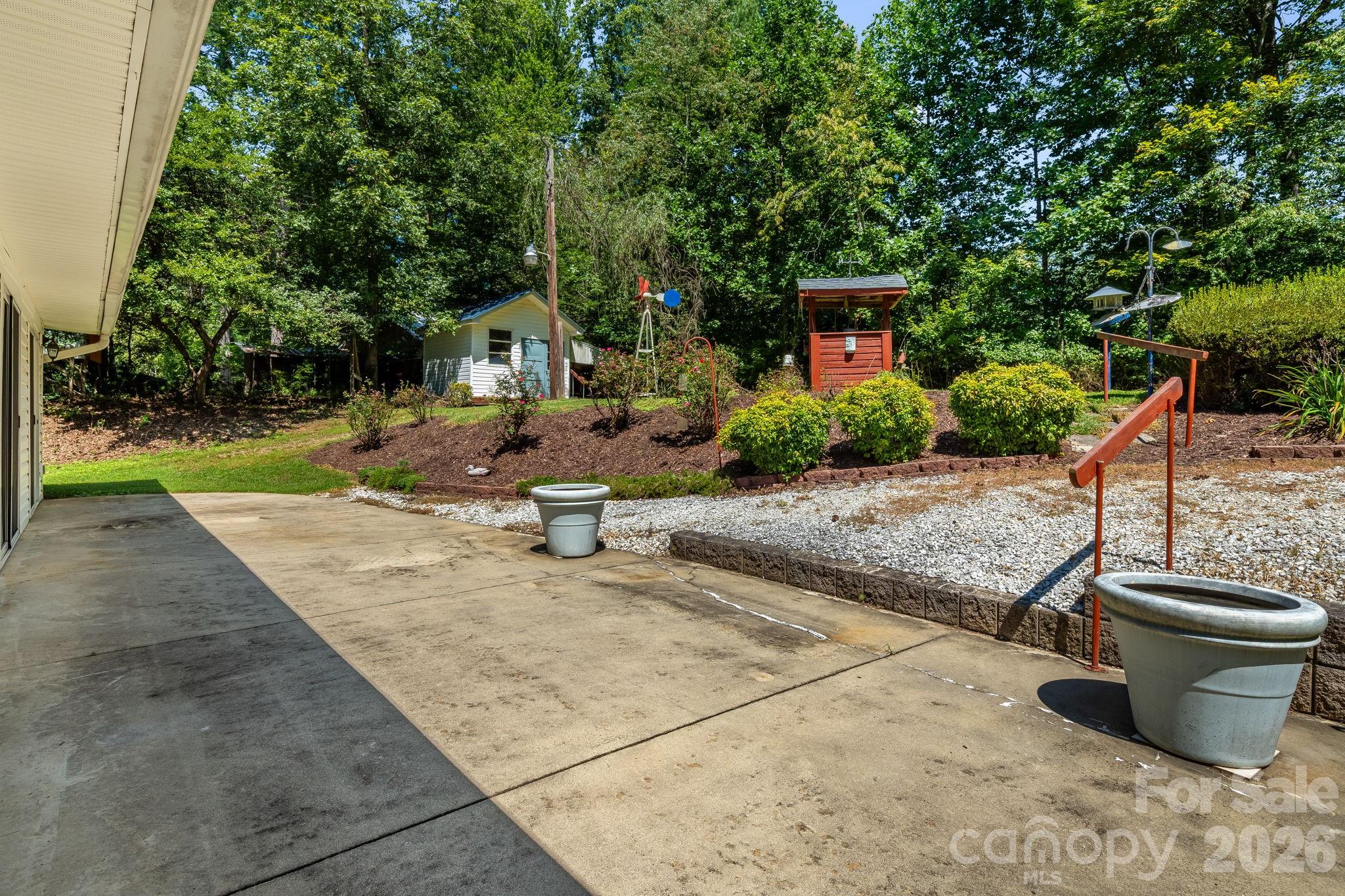 225 Arbor Lane Property Photo 36