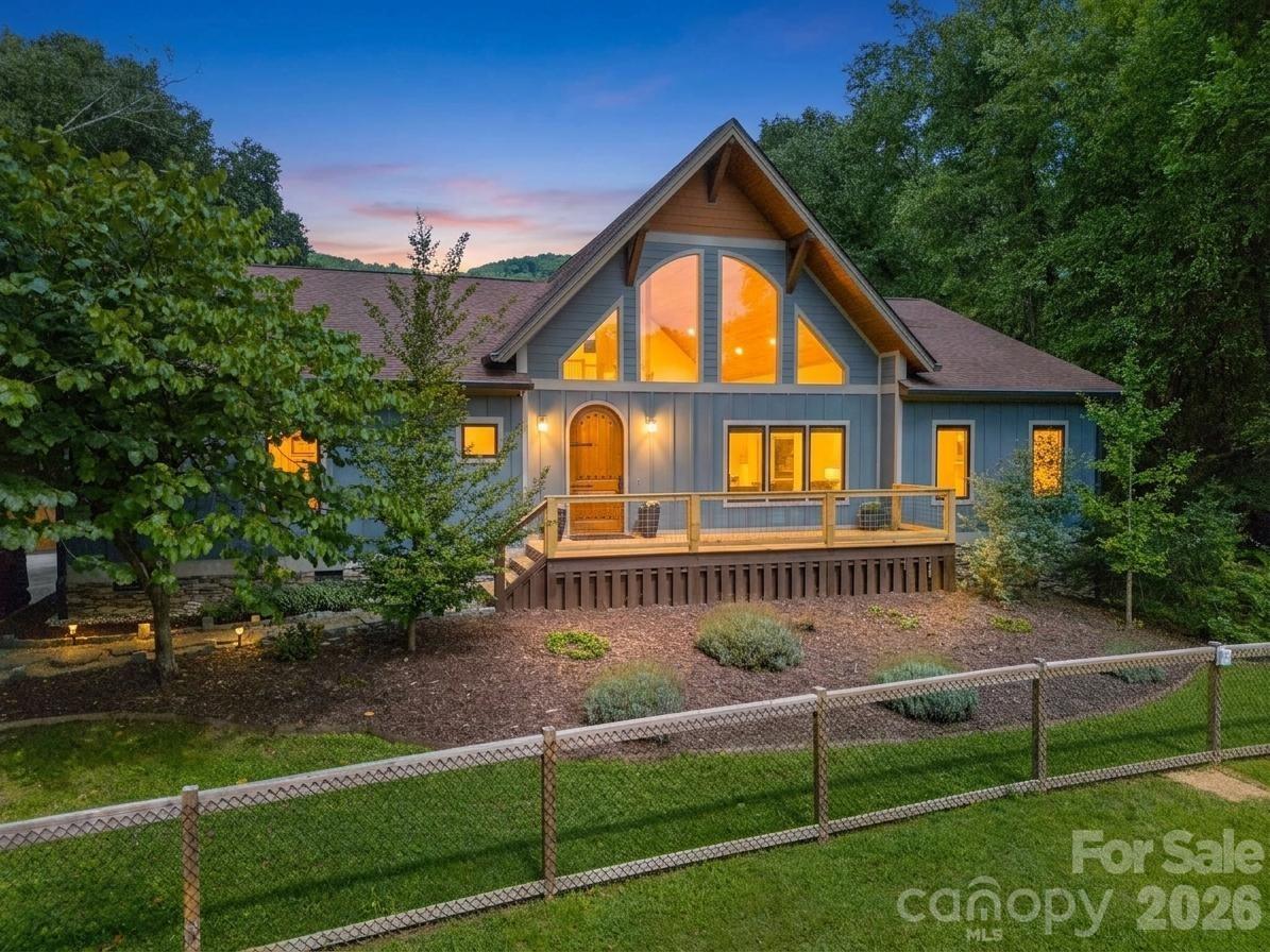73 Hudson Hollow Property Photo 1