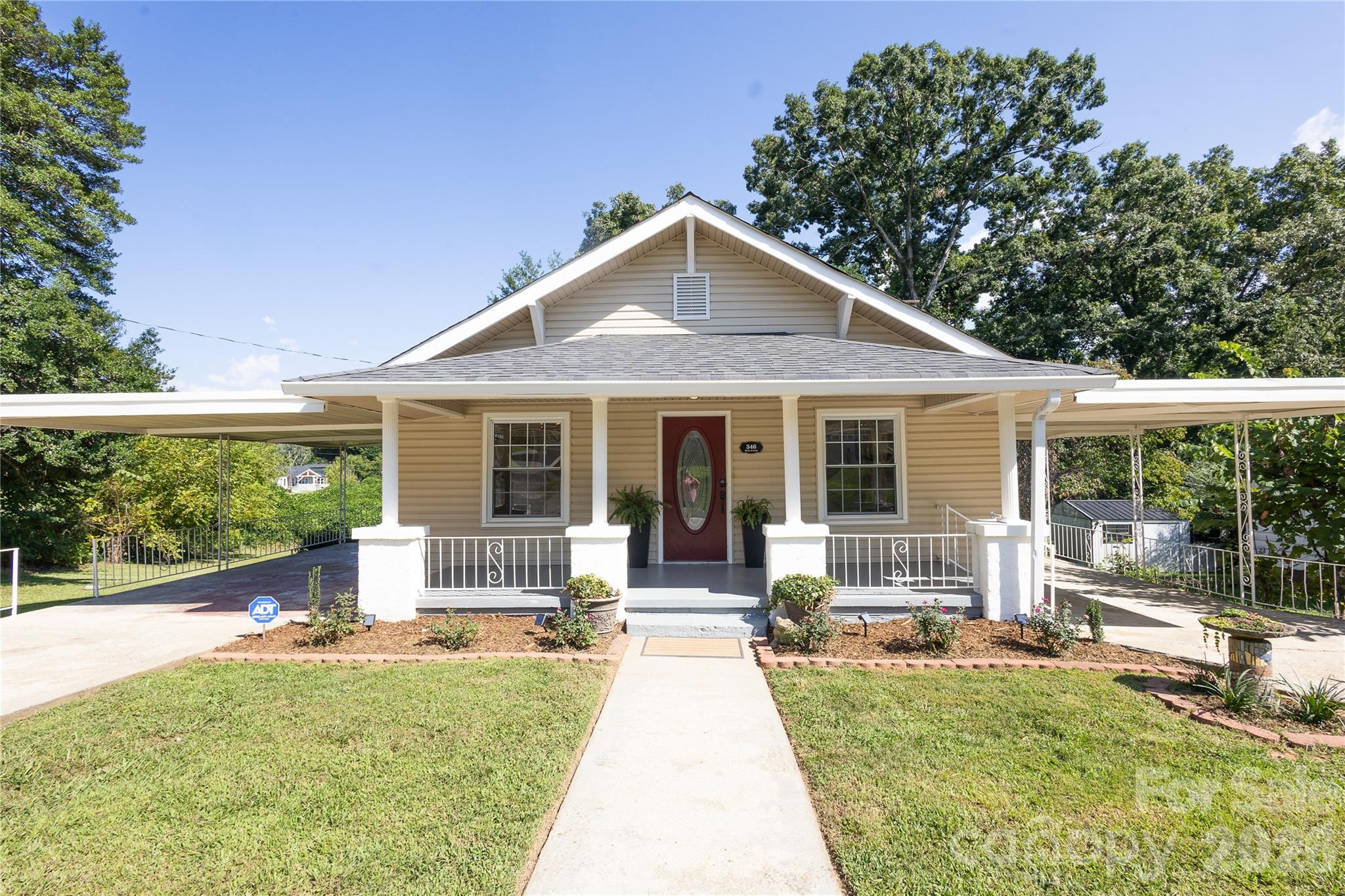 346 Park Avenue Property Photo 1