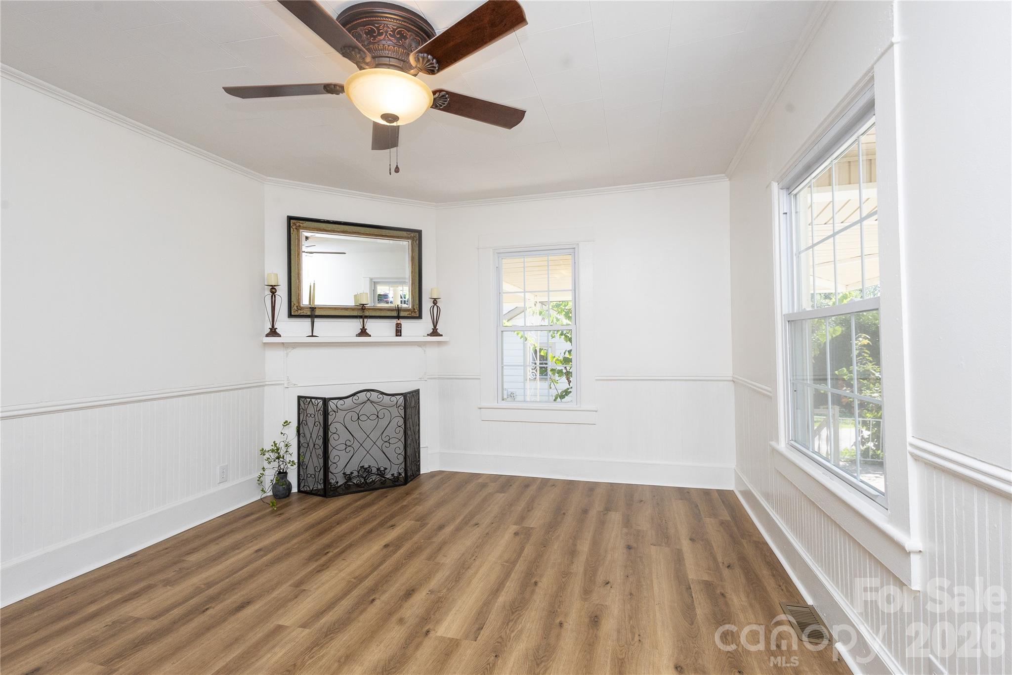 346 Park Avenue Property Photo 18