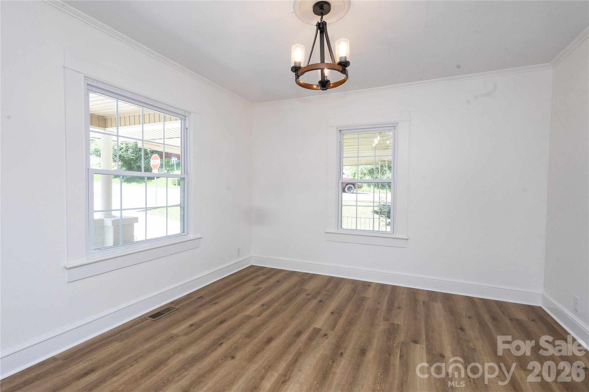 346 Park Avenue Property Photo 20