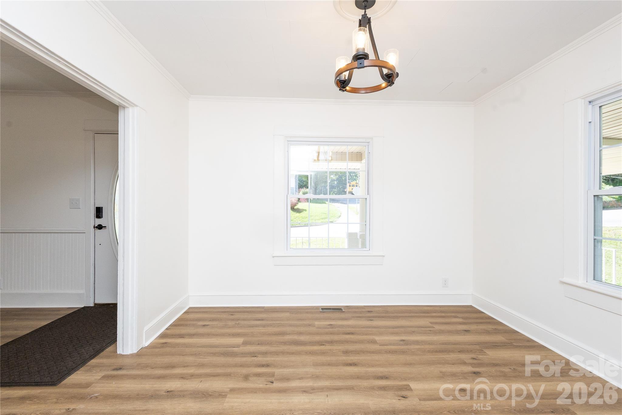 346 Park Avenue Property Photo 22