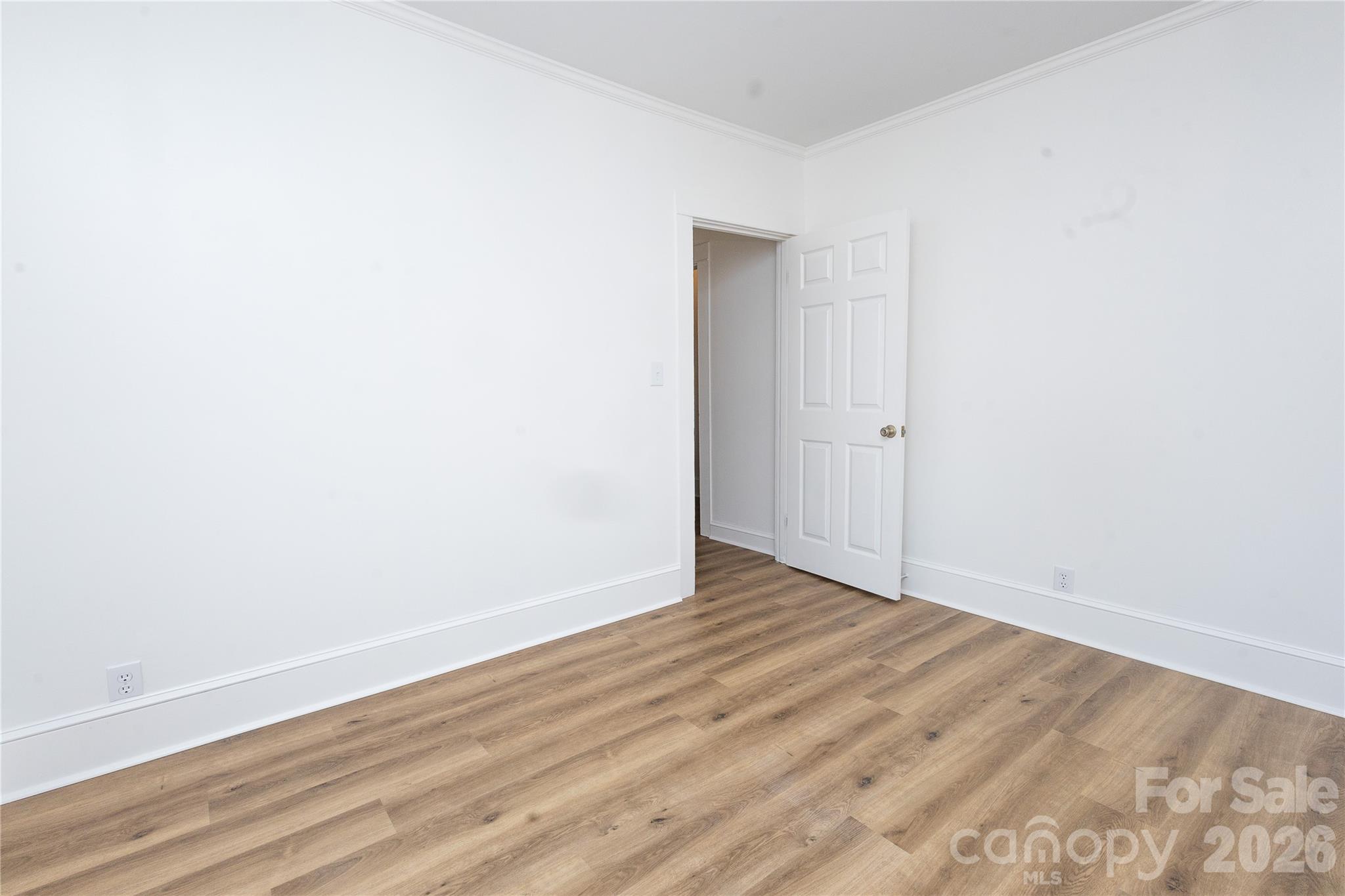 346 Park Avenue Property Photo 38