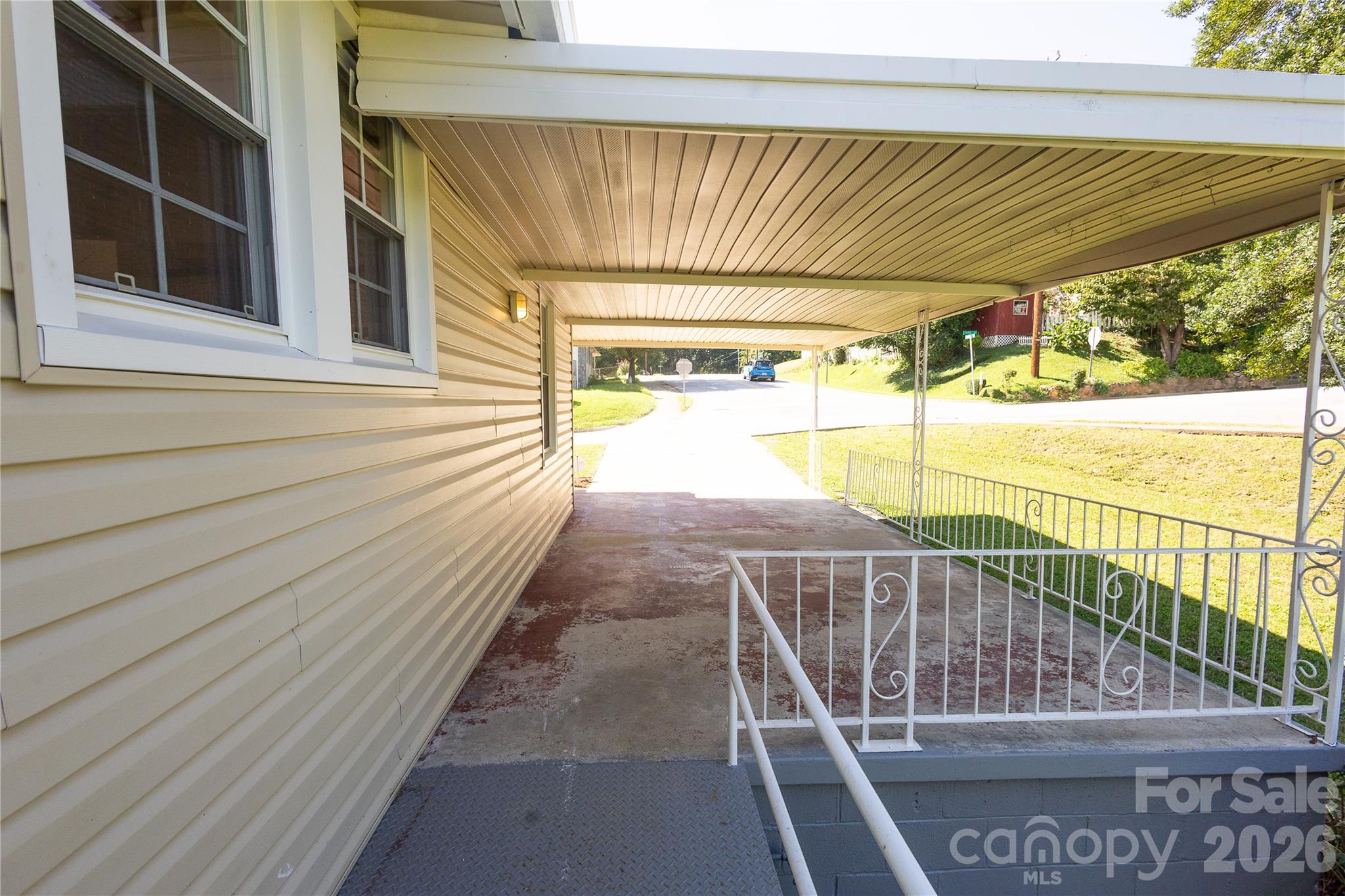 346 Park Avenue Property Photo 40