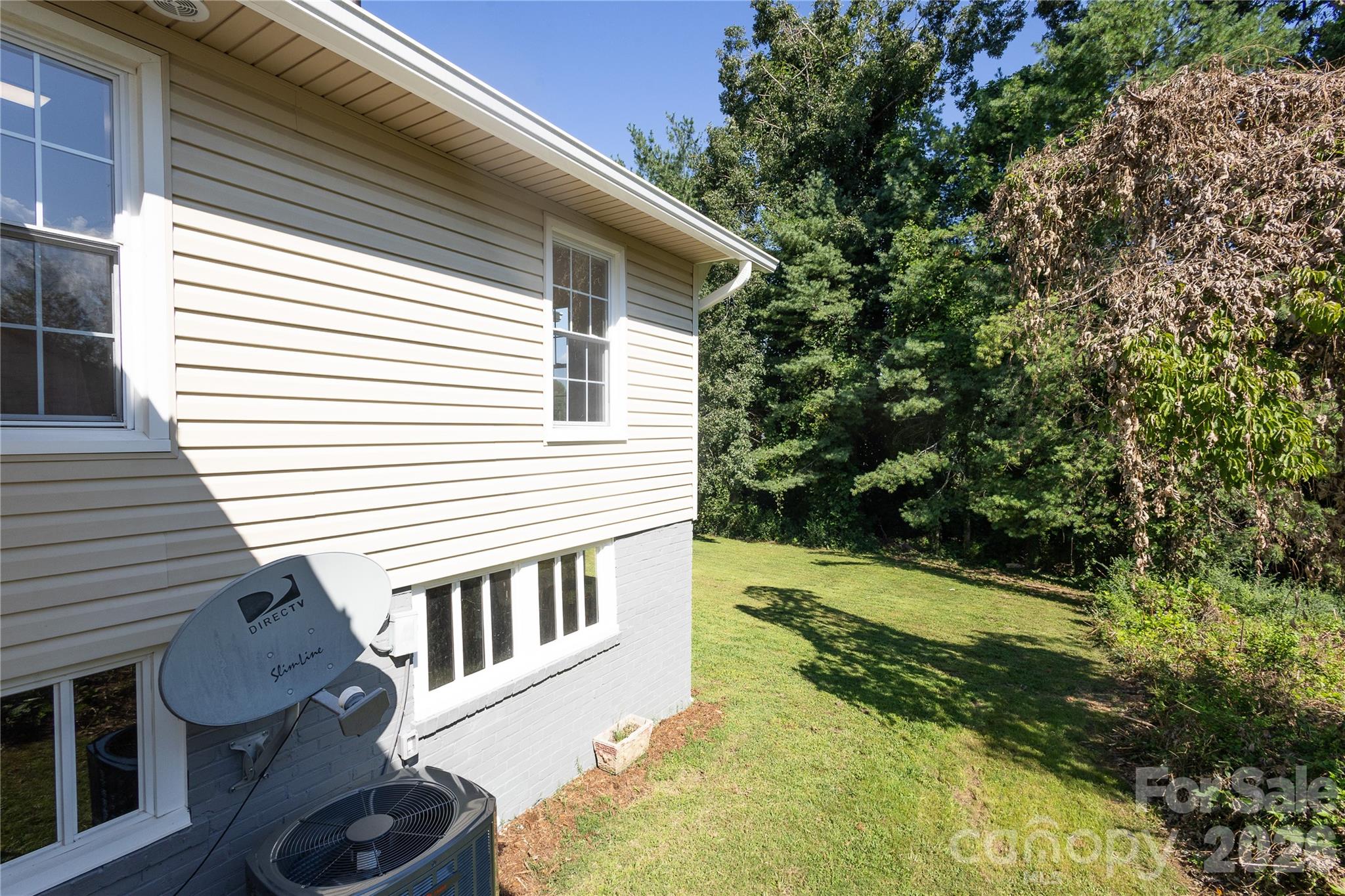 346 Park Avenue Property Photo 44