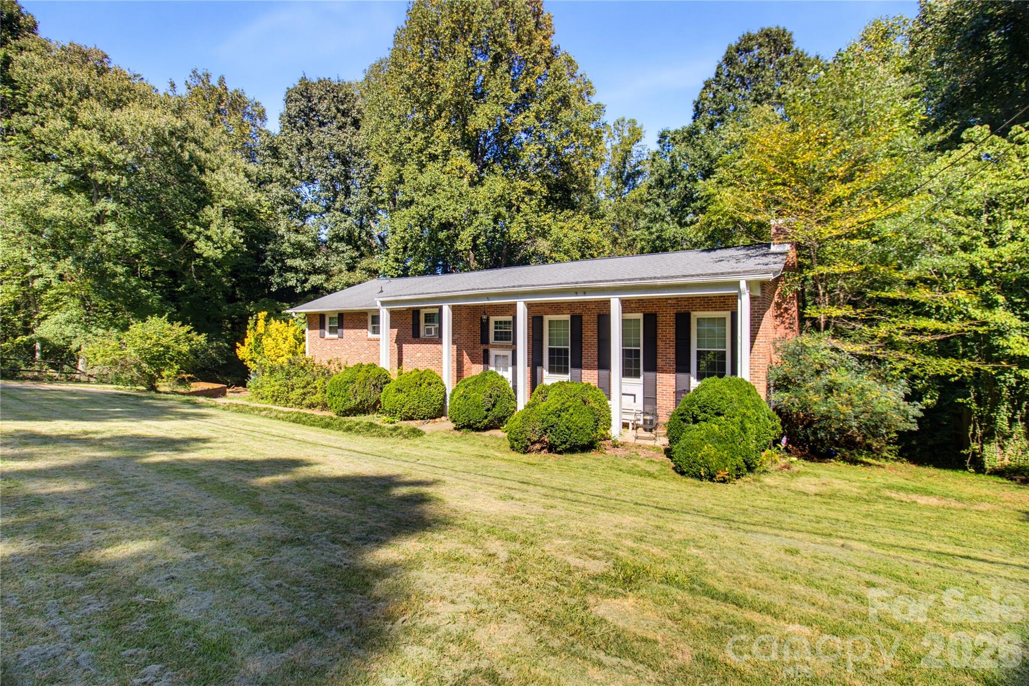 5675 Sweetbriar Road Property Photo 2