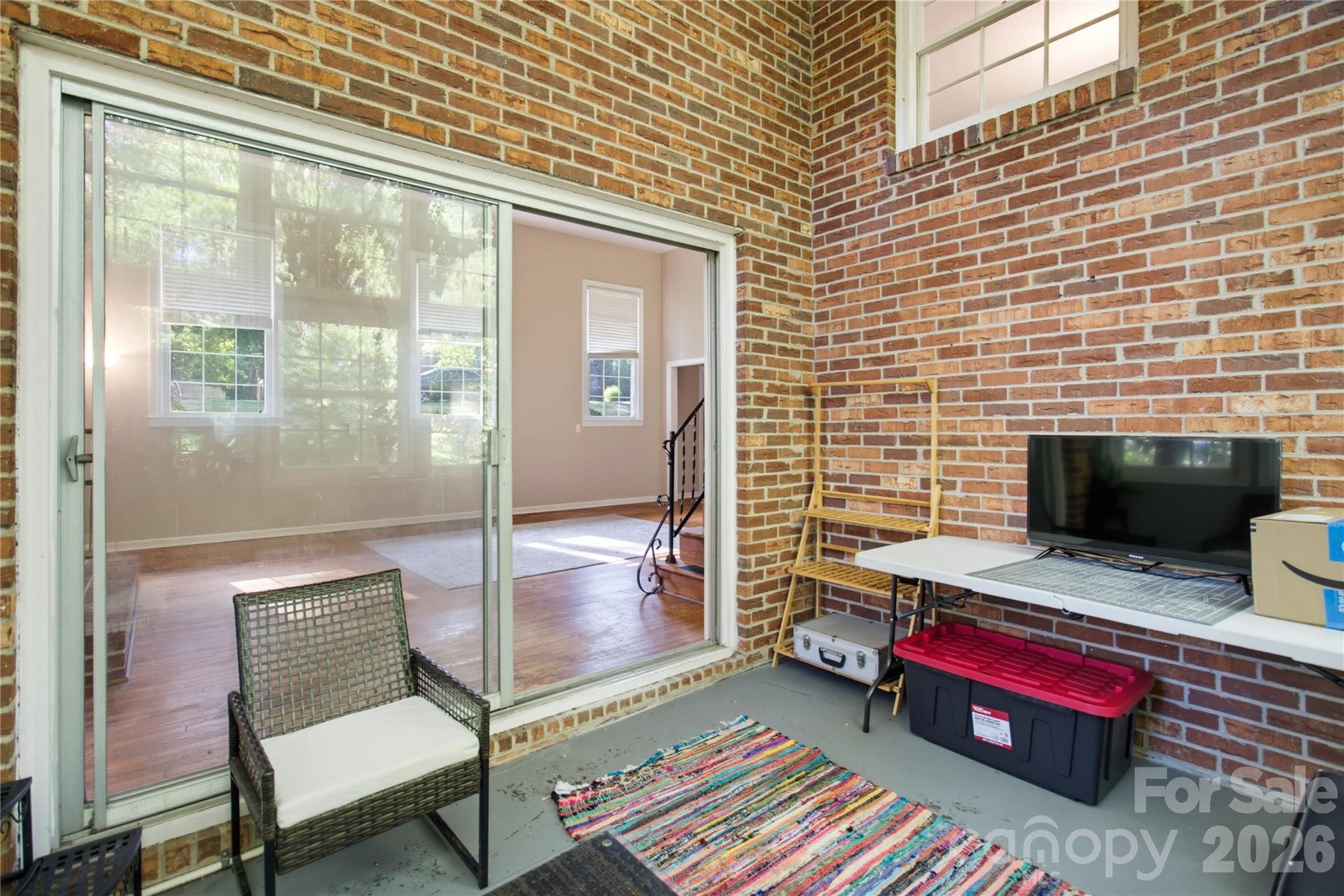 5675 Sweetbriar Road Property Photo 9