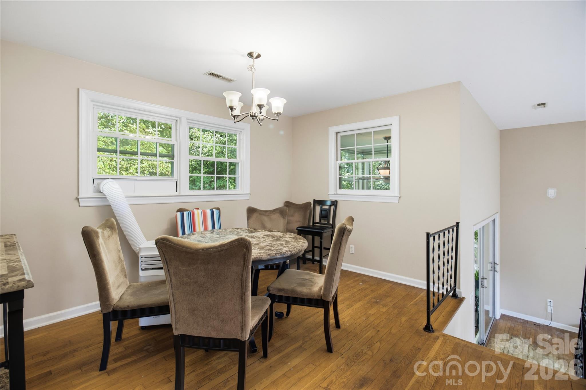 5675 Sweetbriar Road Property Photo 10