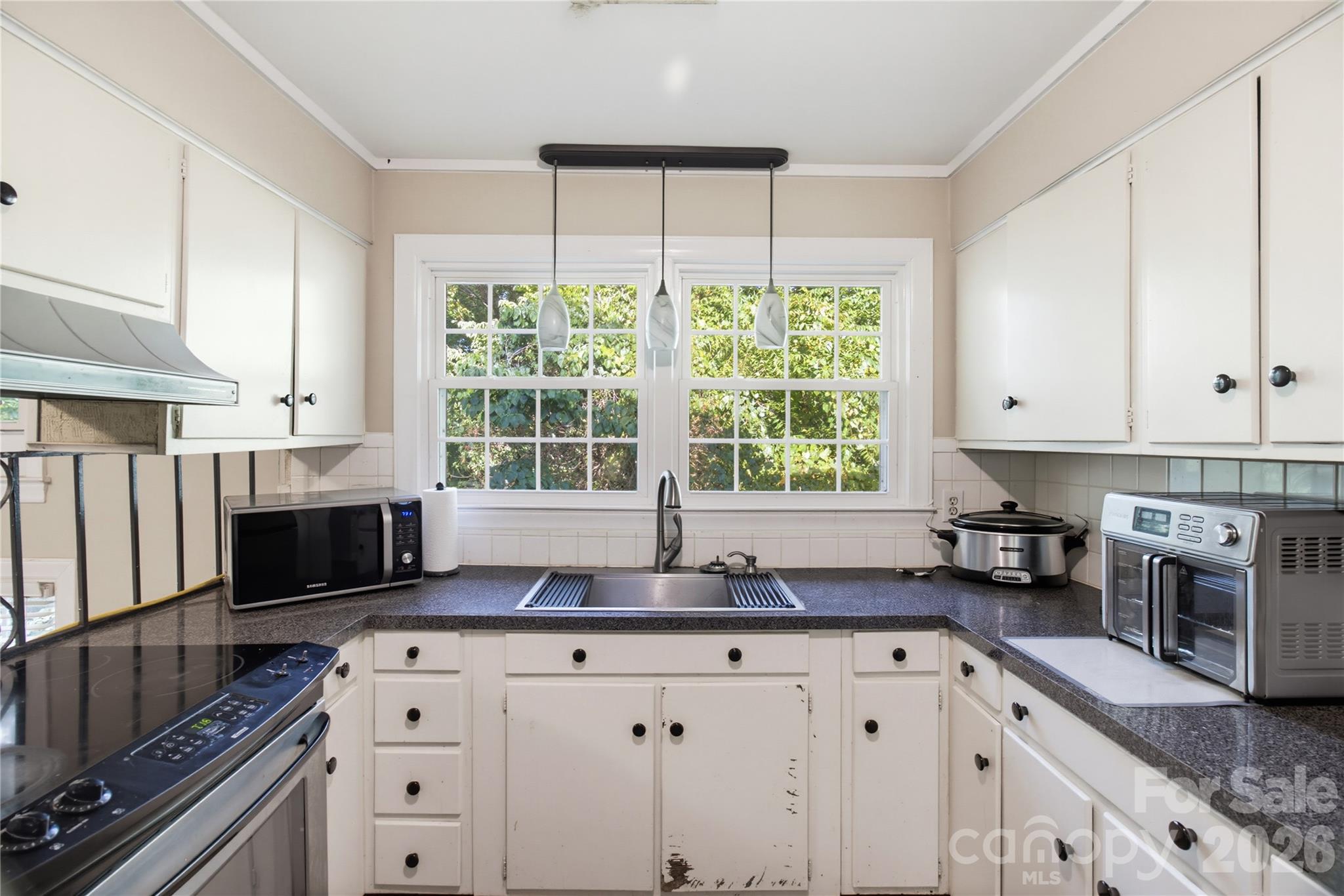 5675 Sweetbriar Road Property Photo 13