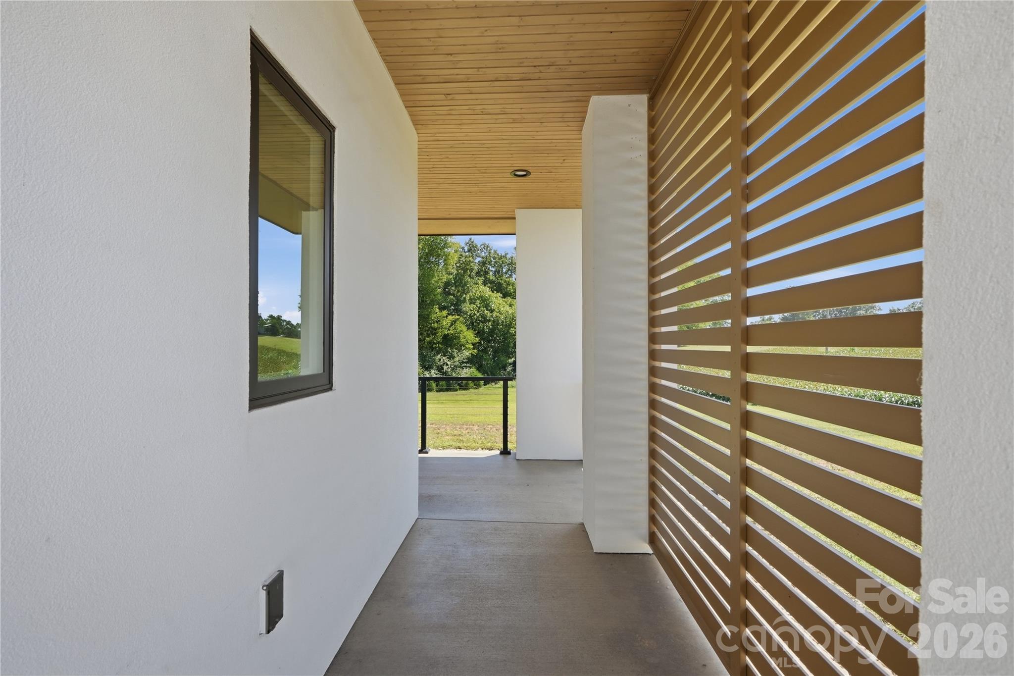 32492 Hugh Road Property Photo 3