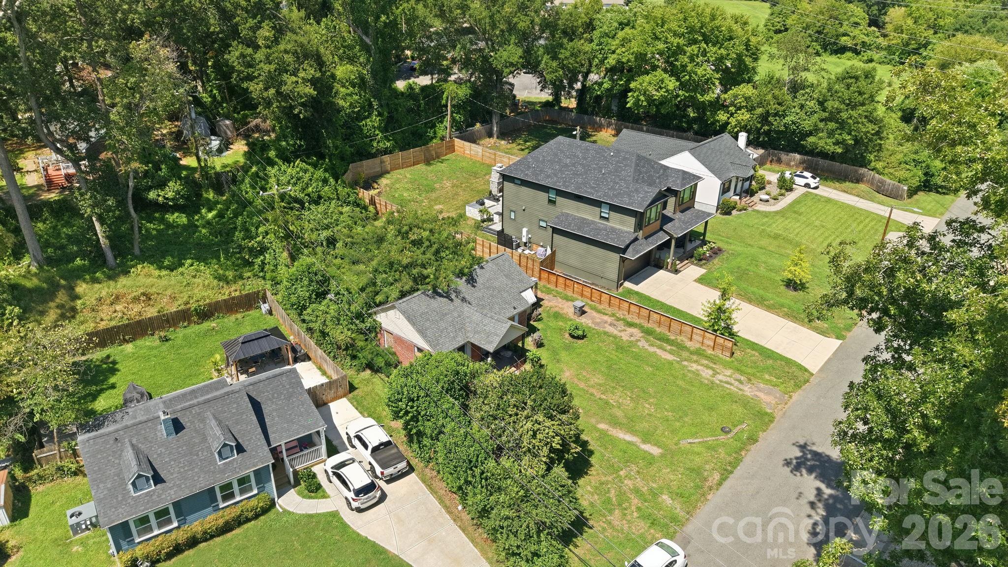 2840 Cowles Road Property Photo 2