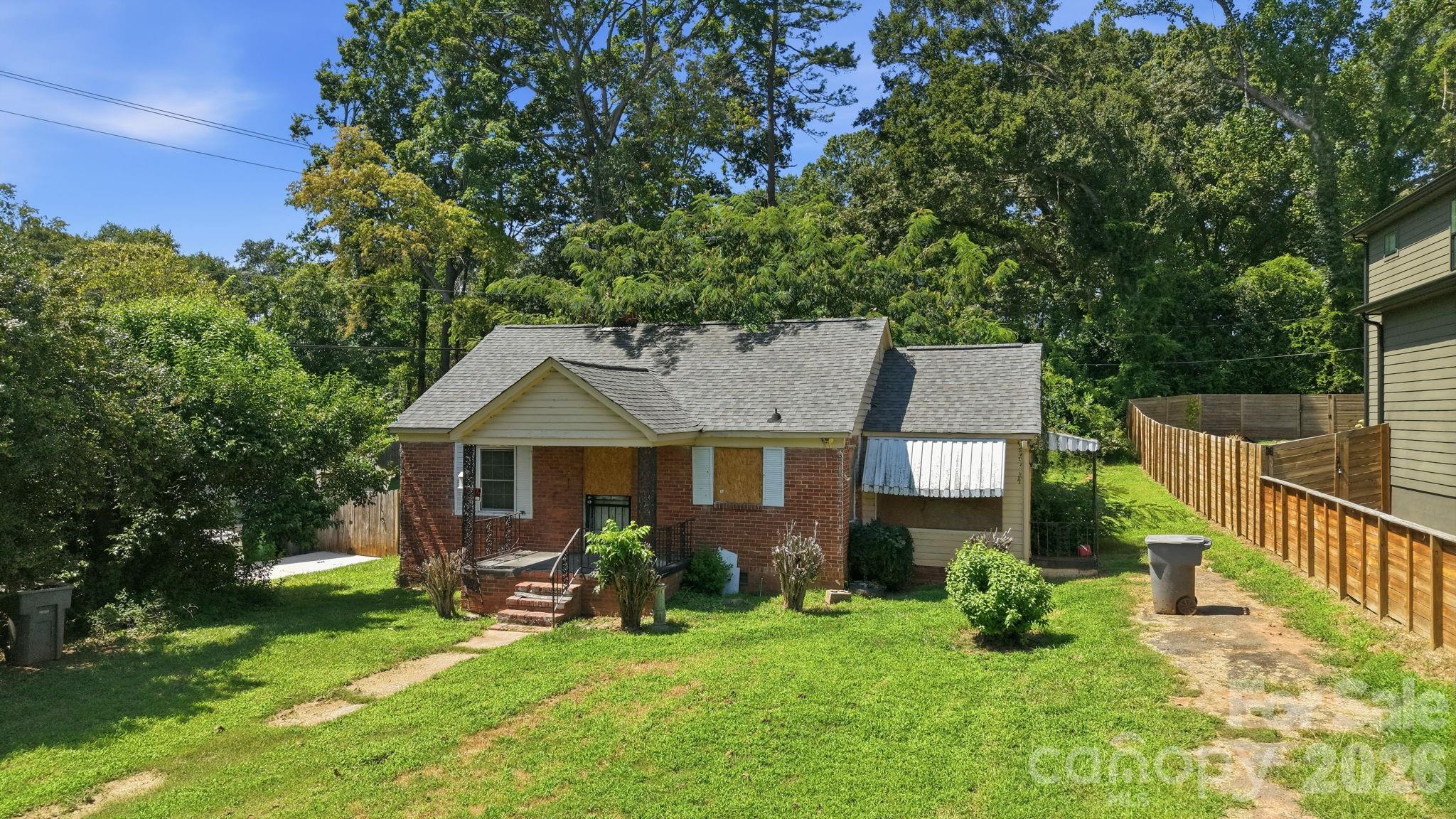 2840 Cowles Road Property Photo 9