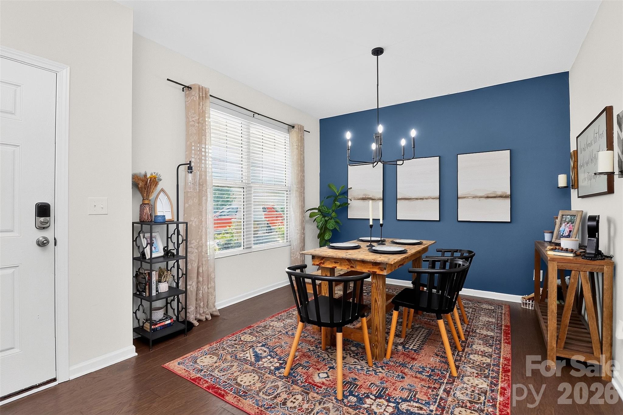 2819 Dominion Court Property Photo 6