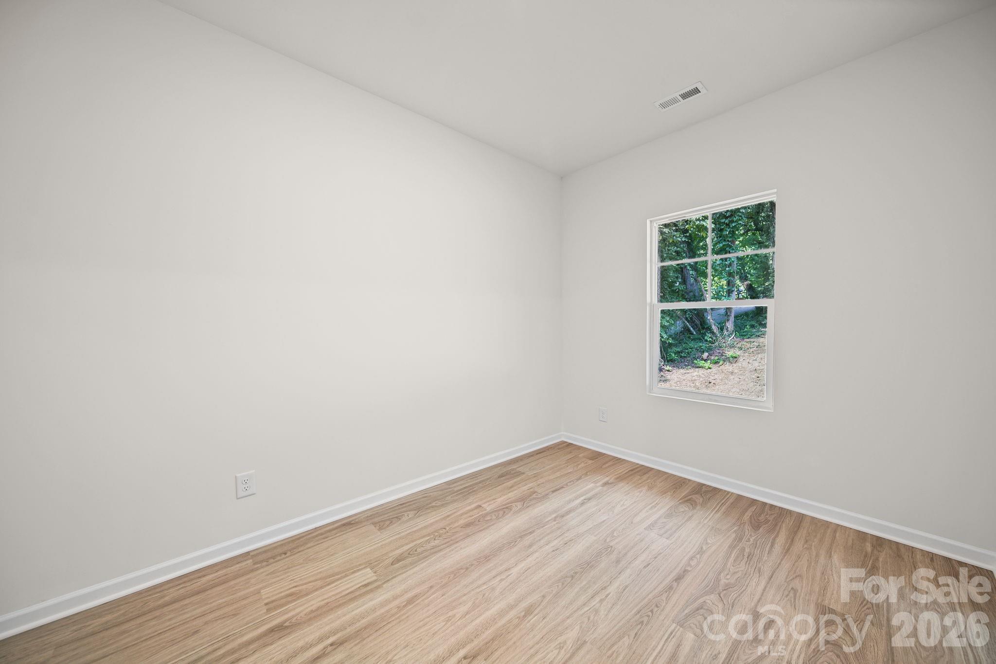 203 Hermitage Court Property Photo 6