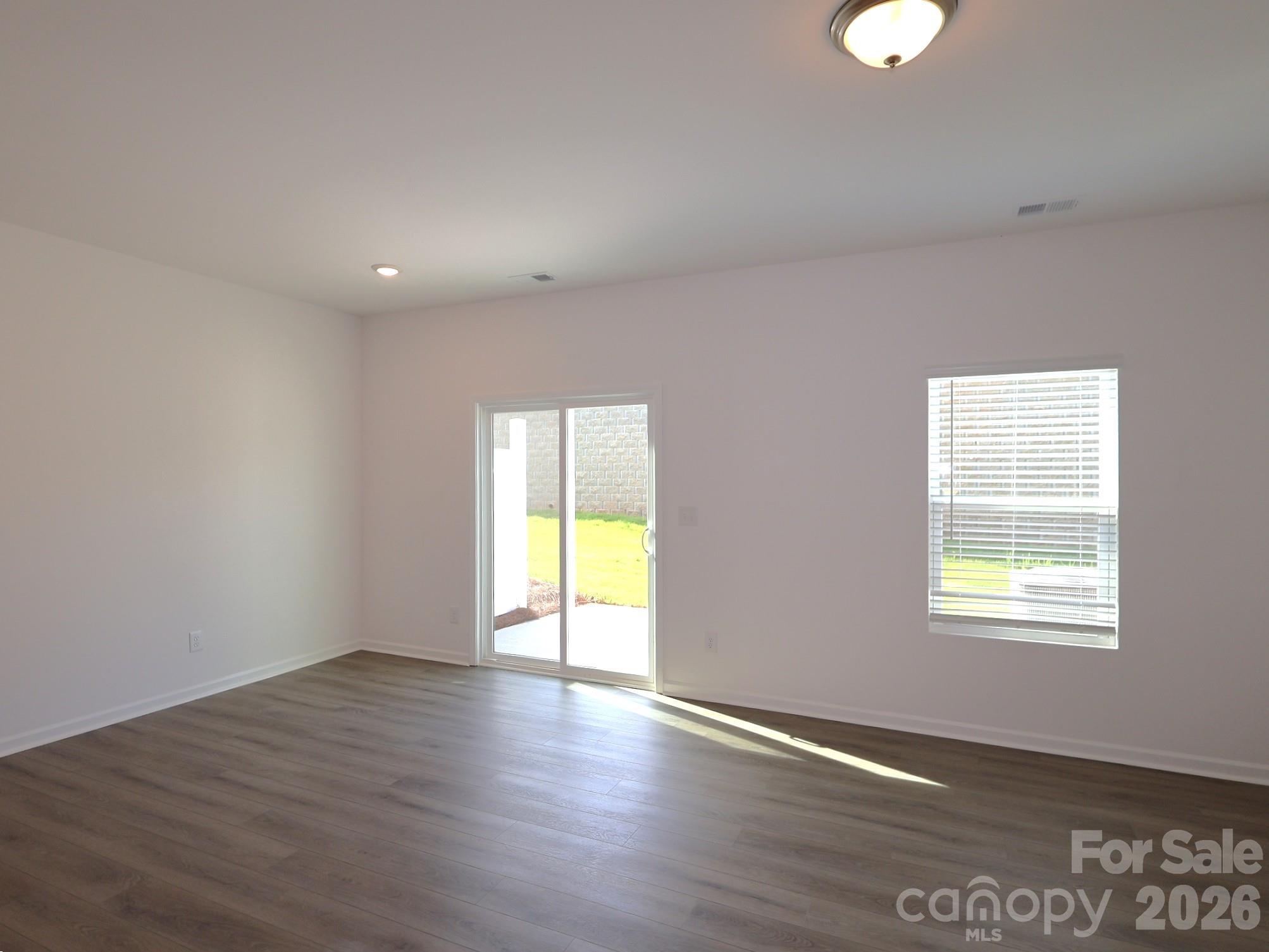 410 Hendley Drive Property Photo 6
