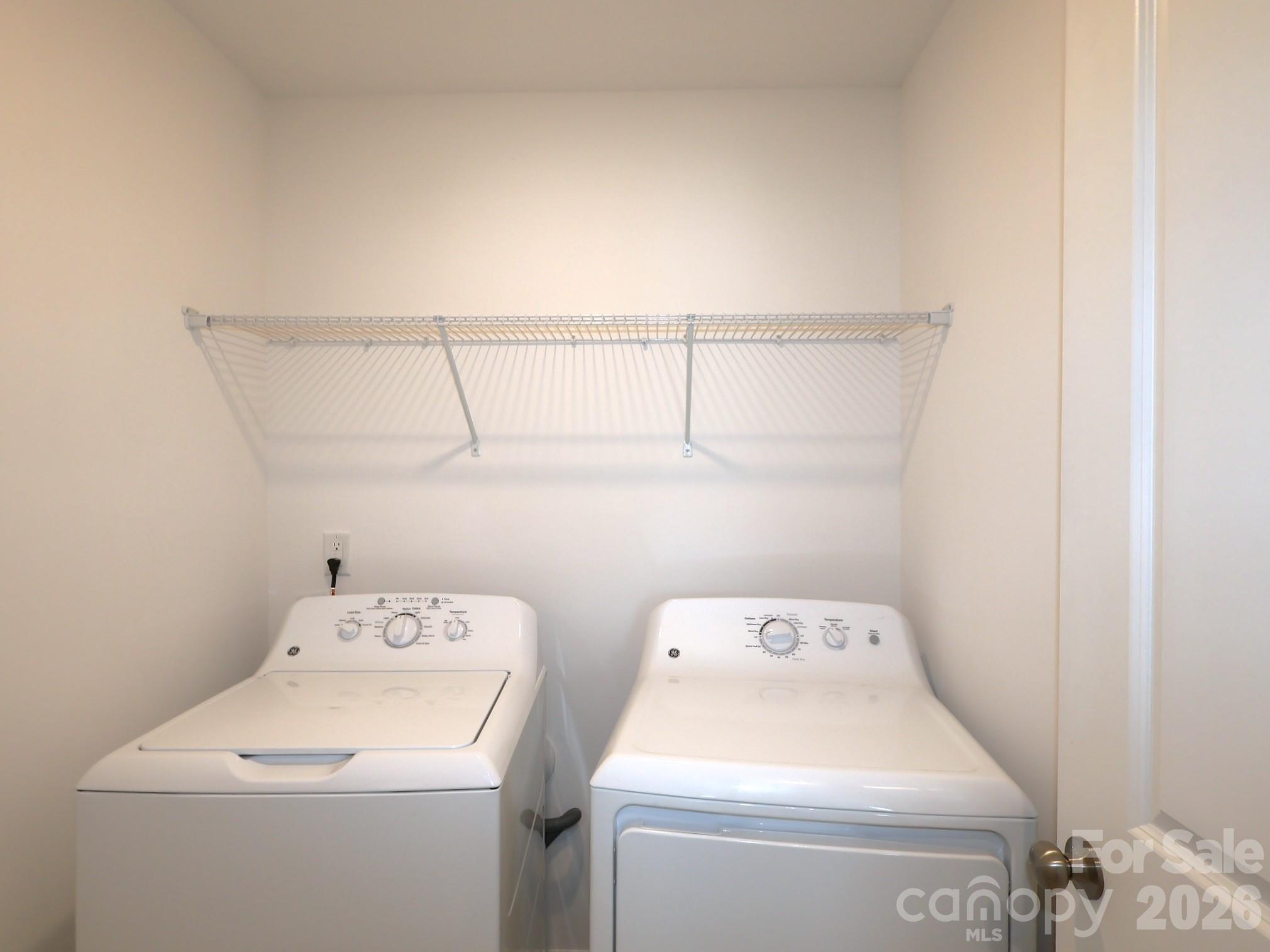 410 Hendley Drive Property Photo 7
