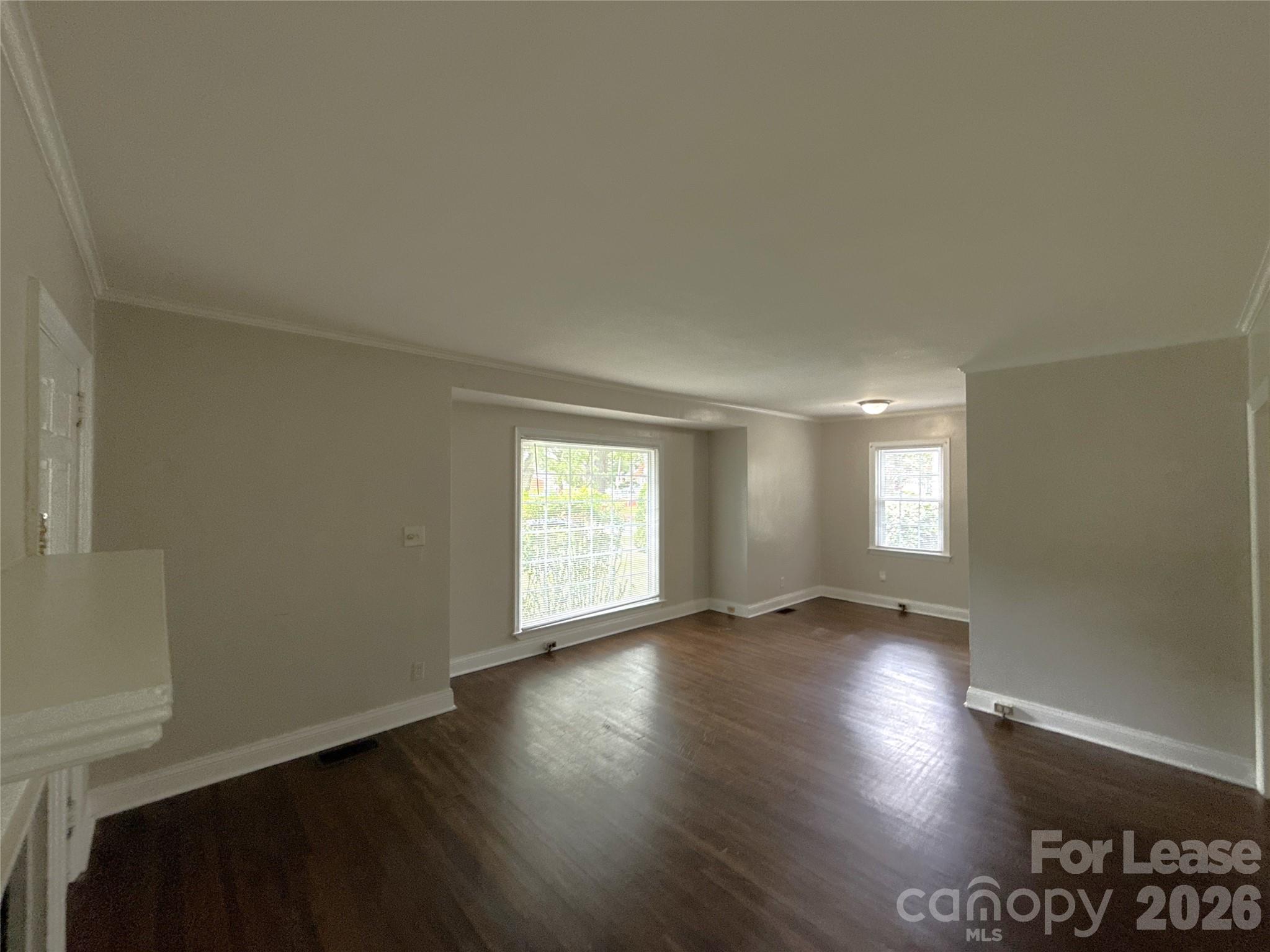 1412 Claridge Lane Property Photo 2