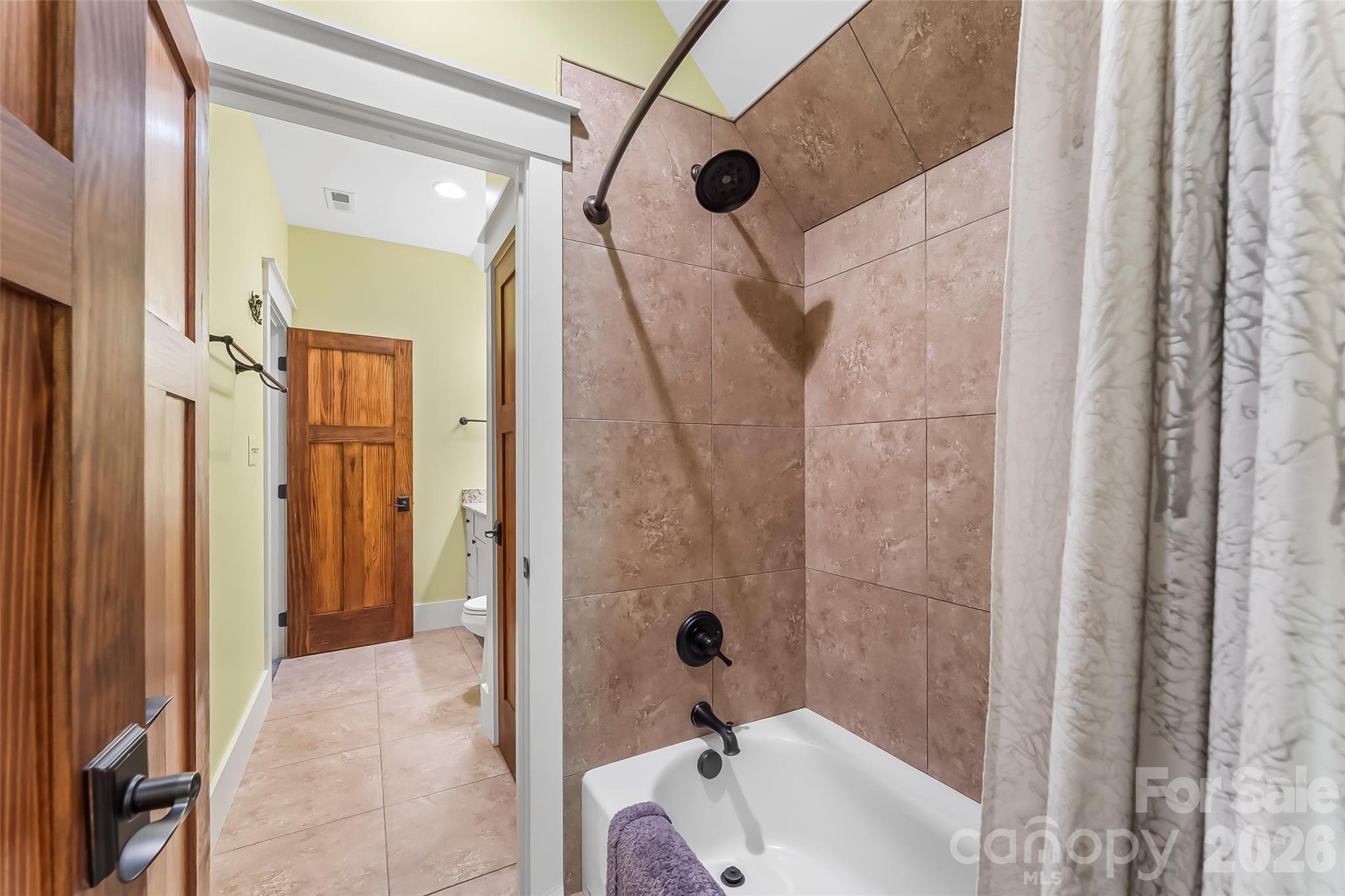 3201 Donahue Drive Property Photo 31
