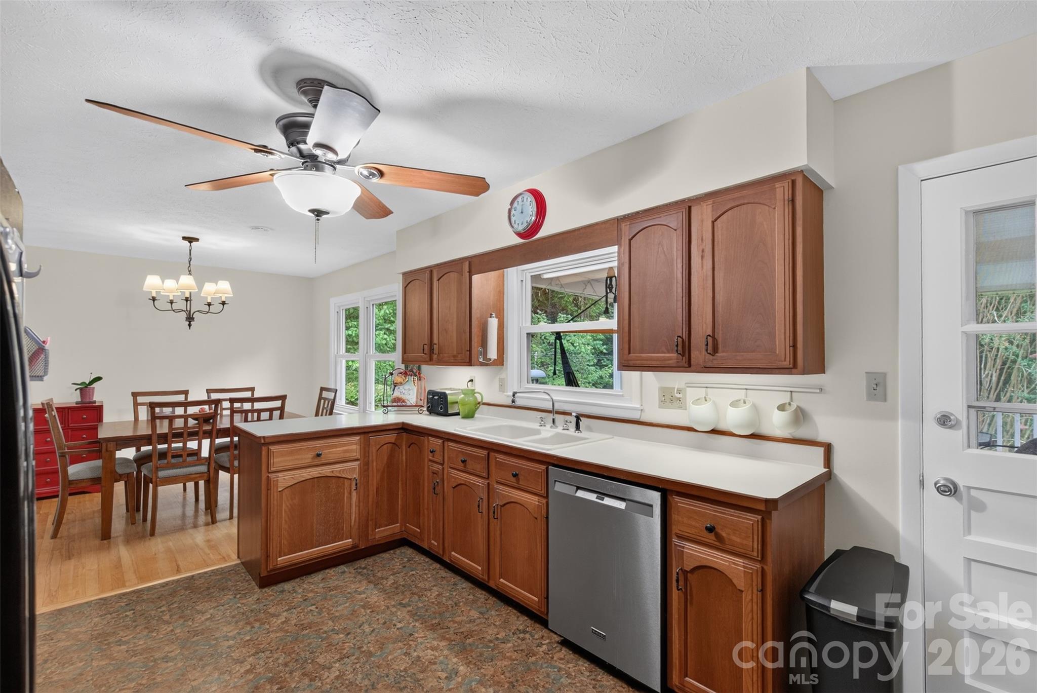 7 Mountainbrook Road Property Photo 10