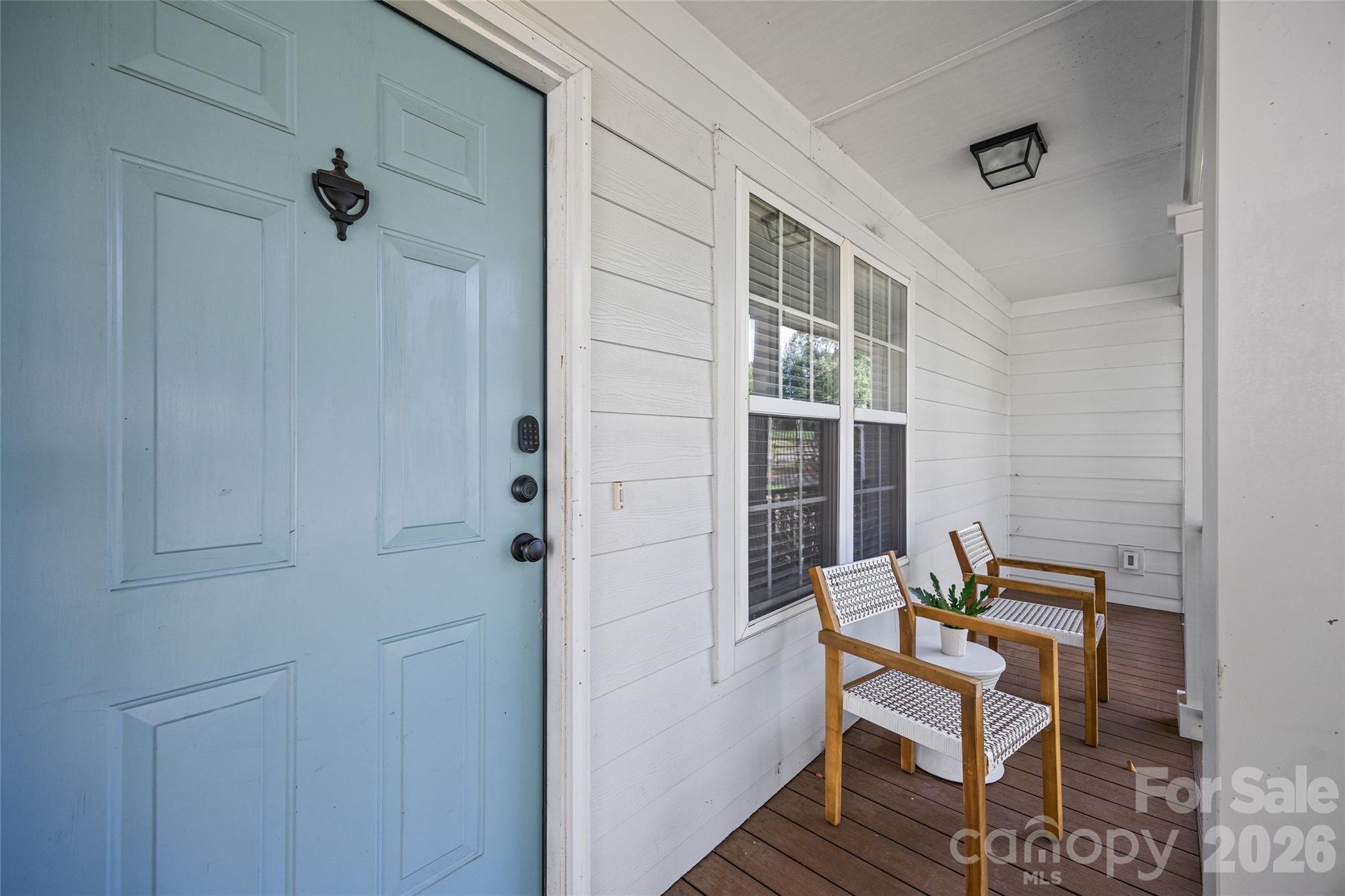2110 Stratford Avenue Property Photo 7