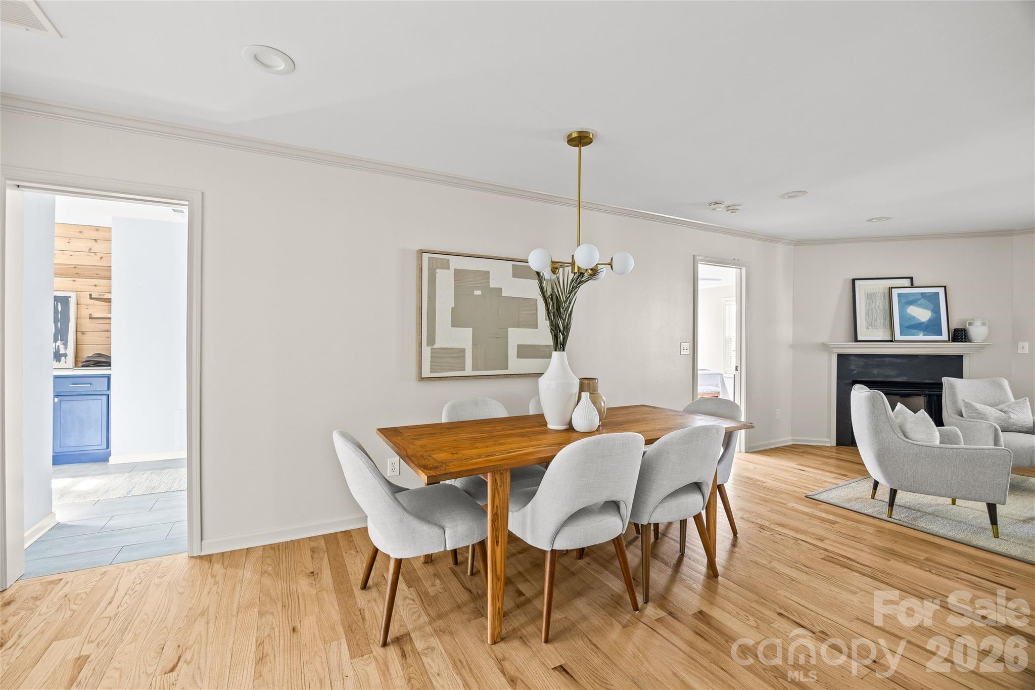 2110 Stratford Avenue Property Photo 11