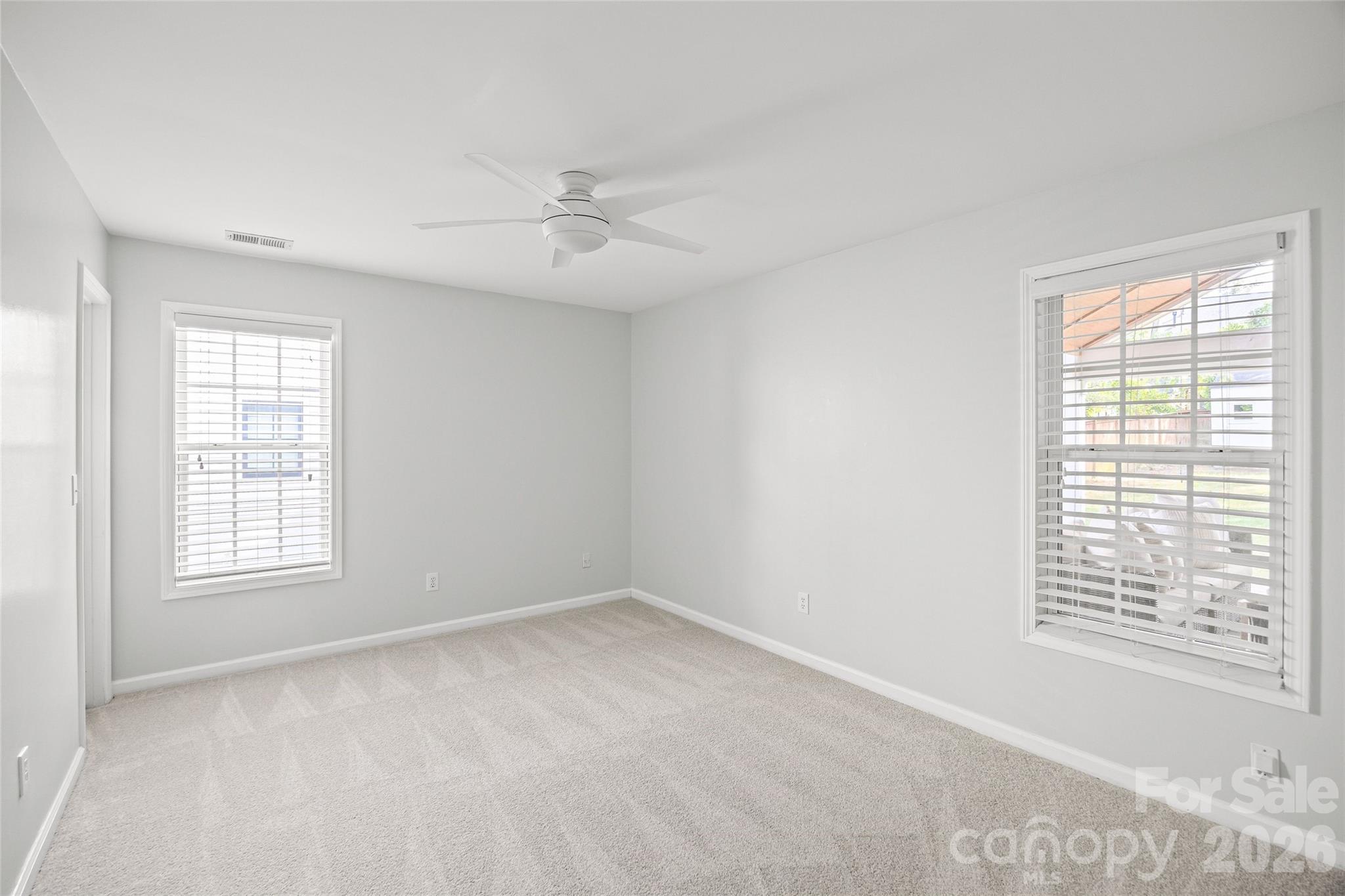 2110 Stratford Avenue Property Photo 25
