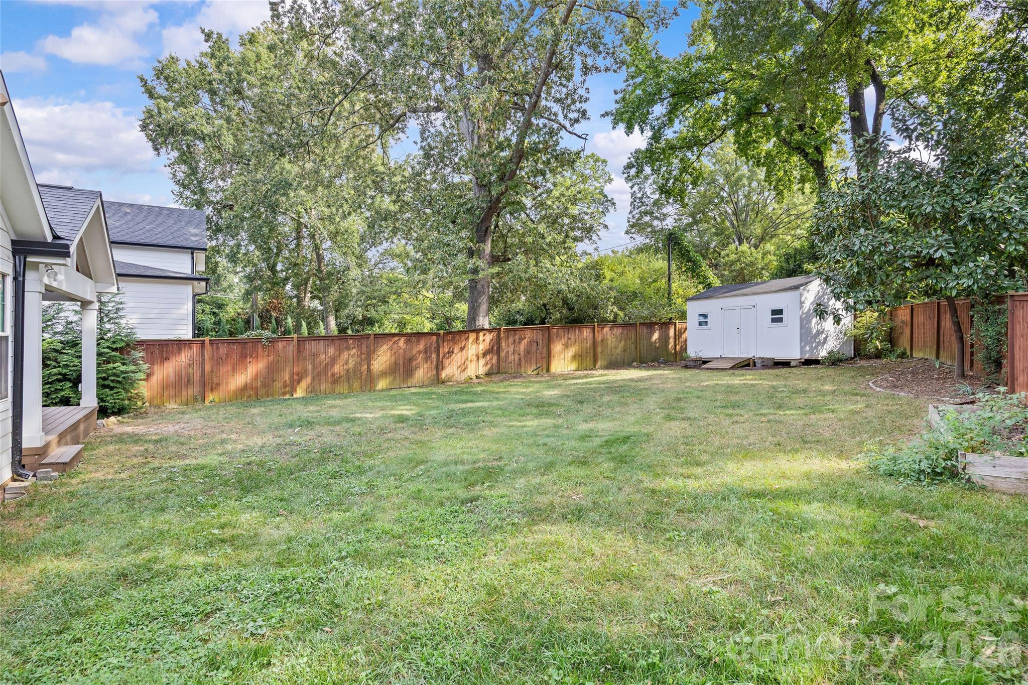 2110 Stratford Avenue Property Photo 33