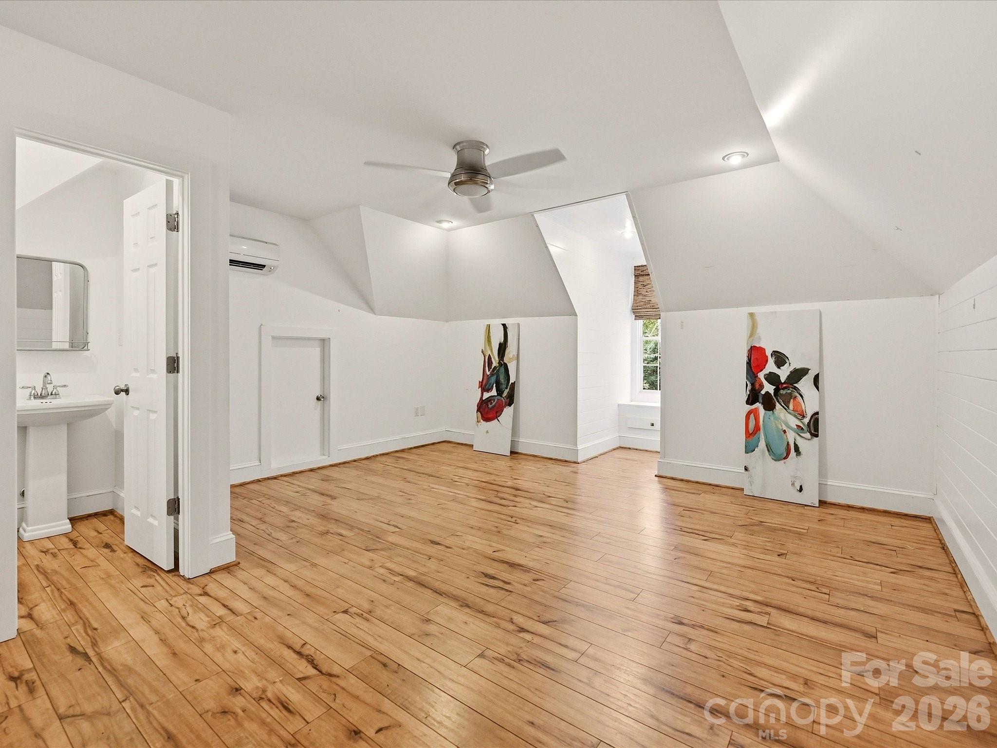 2801 Telefair Lane Property Photo 24