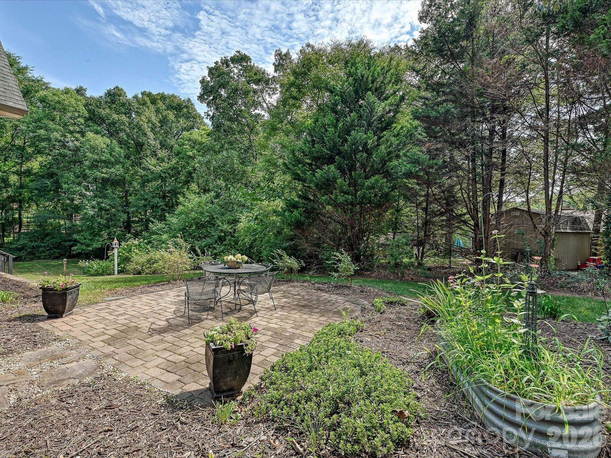 2801 Telefair Lane Property Photo 28