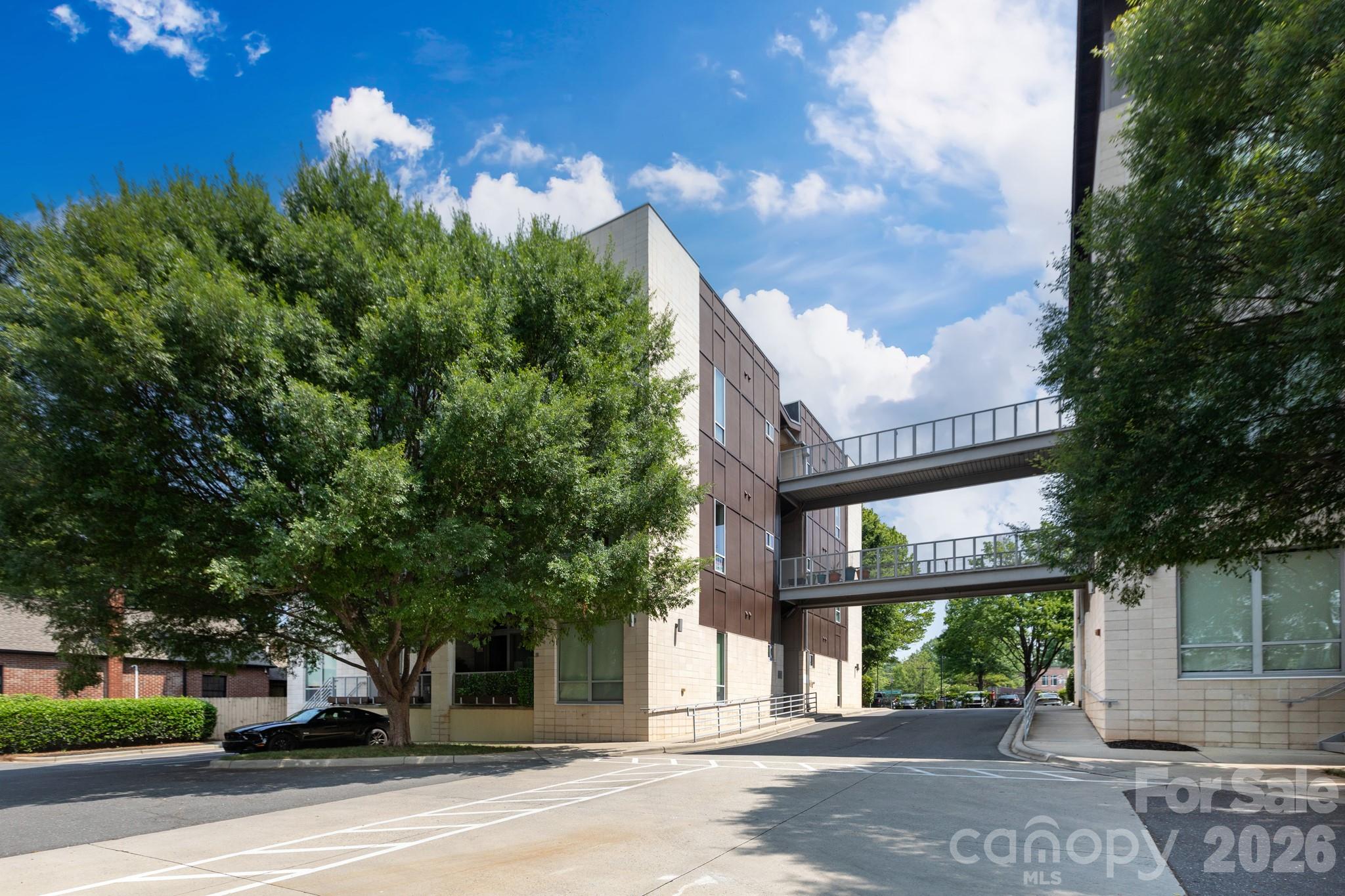 2116 Mcclintock Road 122
