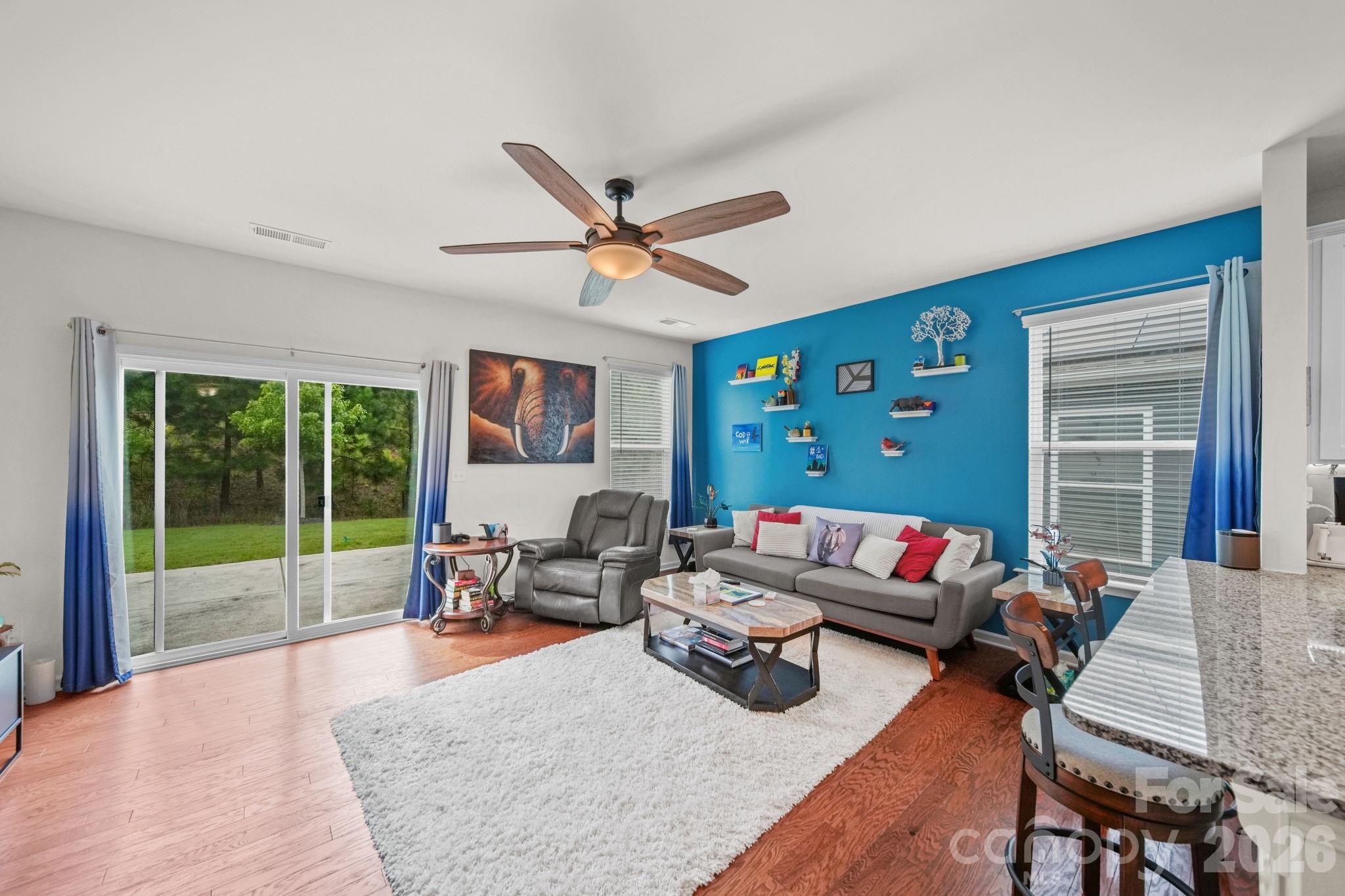 7203 Chrysanthemum Road Property Photo 9