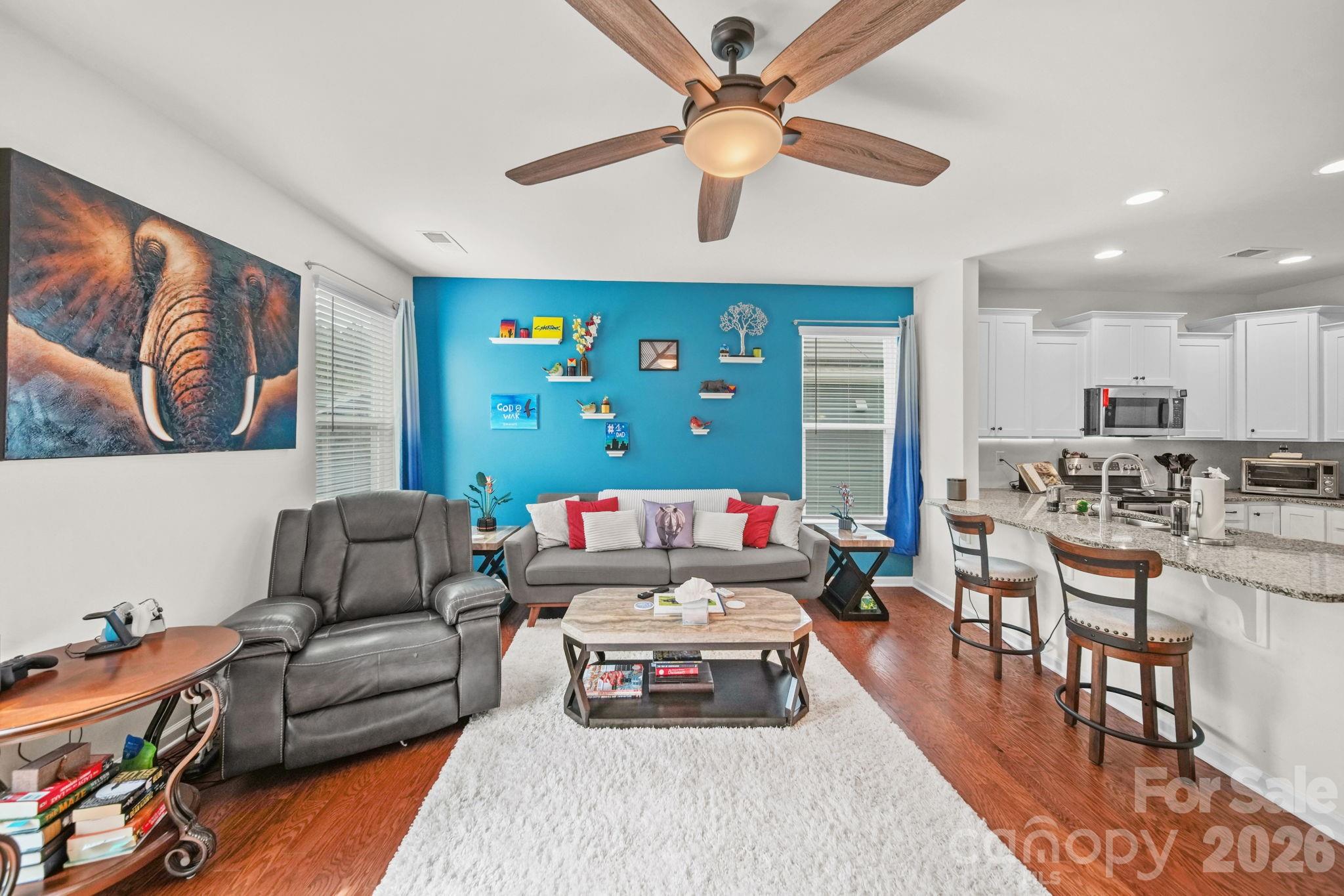 7203 Chrysanthemum Road Property Photo 10