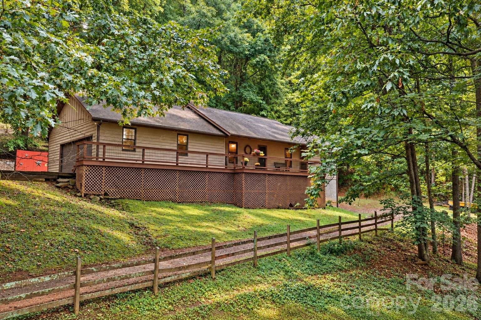 1424 Big Cove Road Property Photo 1