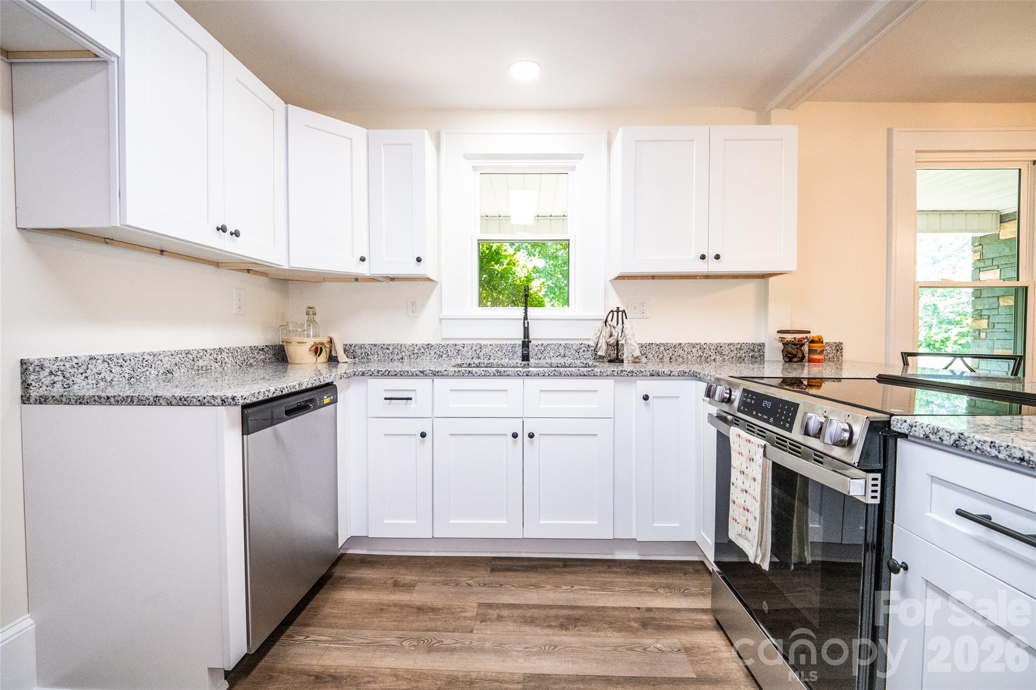 1224 Glenwood Avenue Property Photo 14