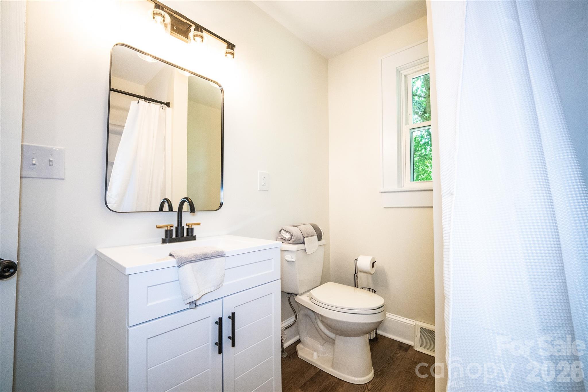 1224 Glenwood Avenue Property Photo 21