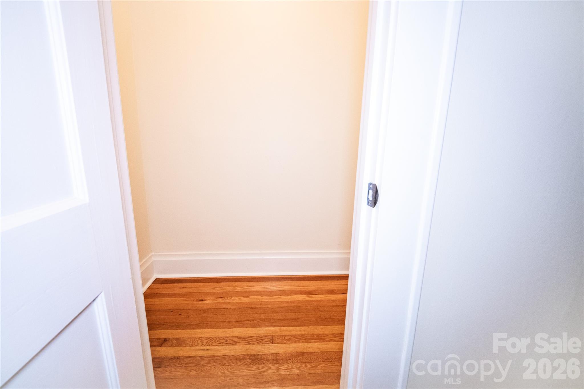 1224 Glenwood Avenue Property Photo 24