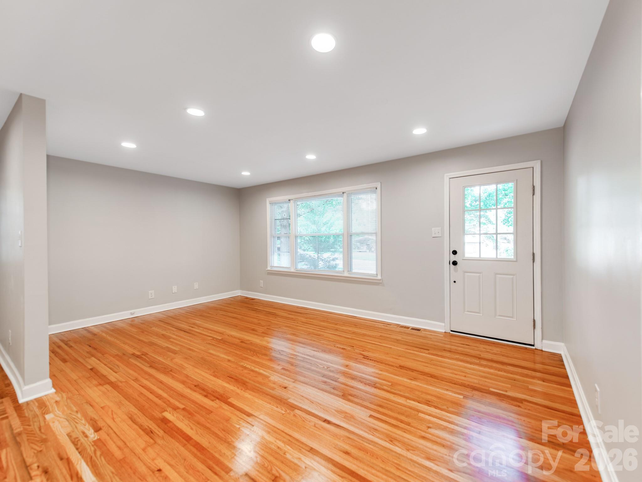 3326 Bonneville Drive Property Photo 5