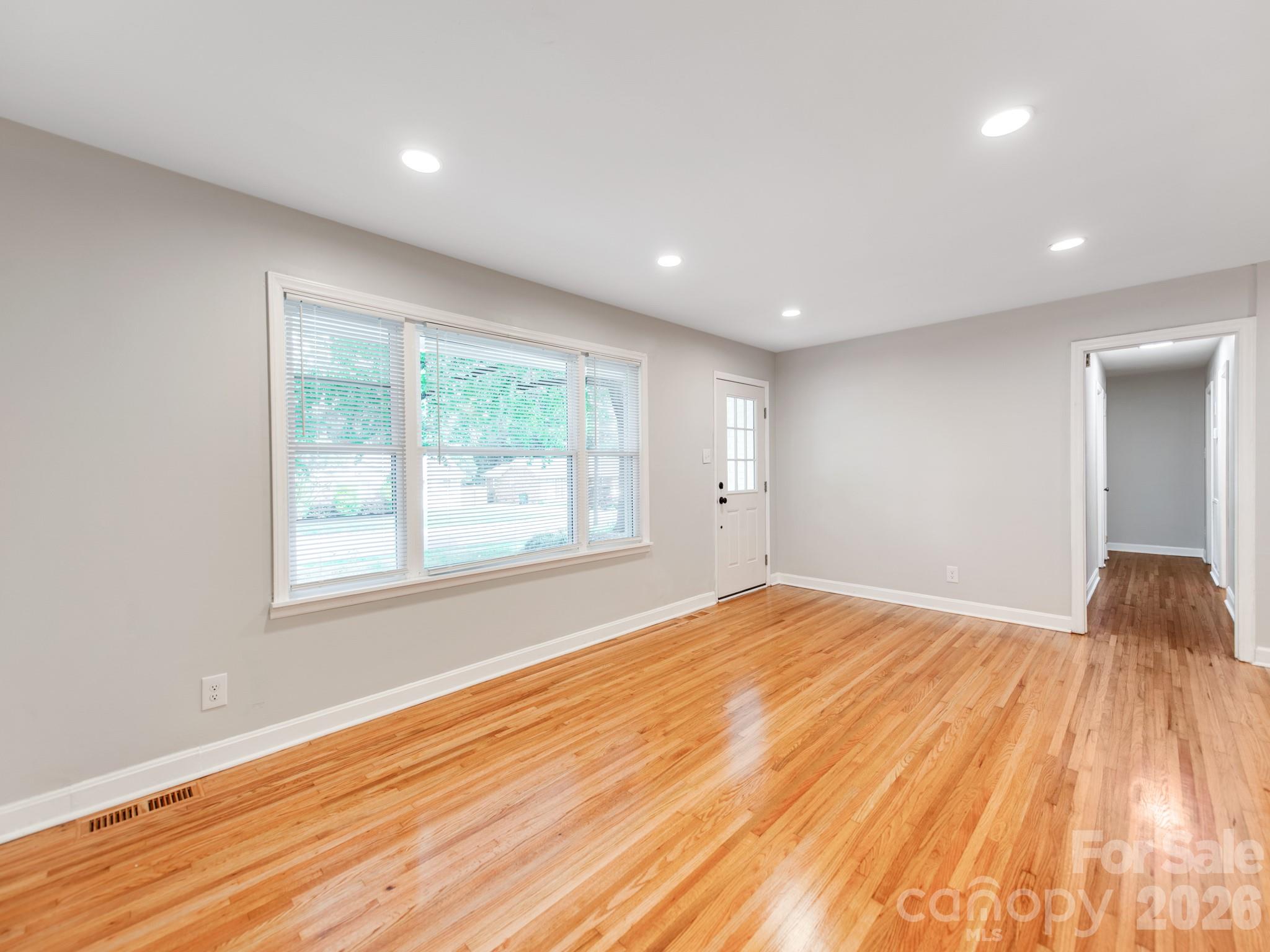 3326 Bonneville Drive Property Photo 6