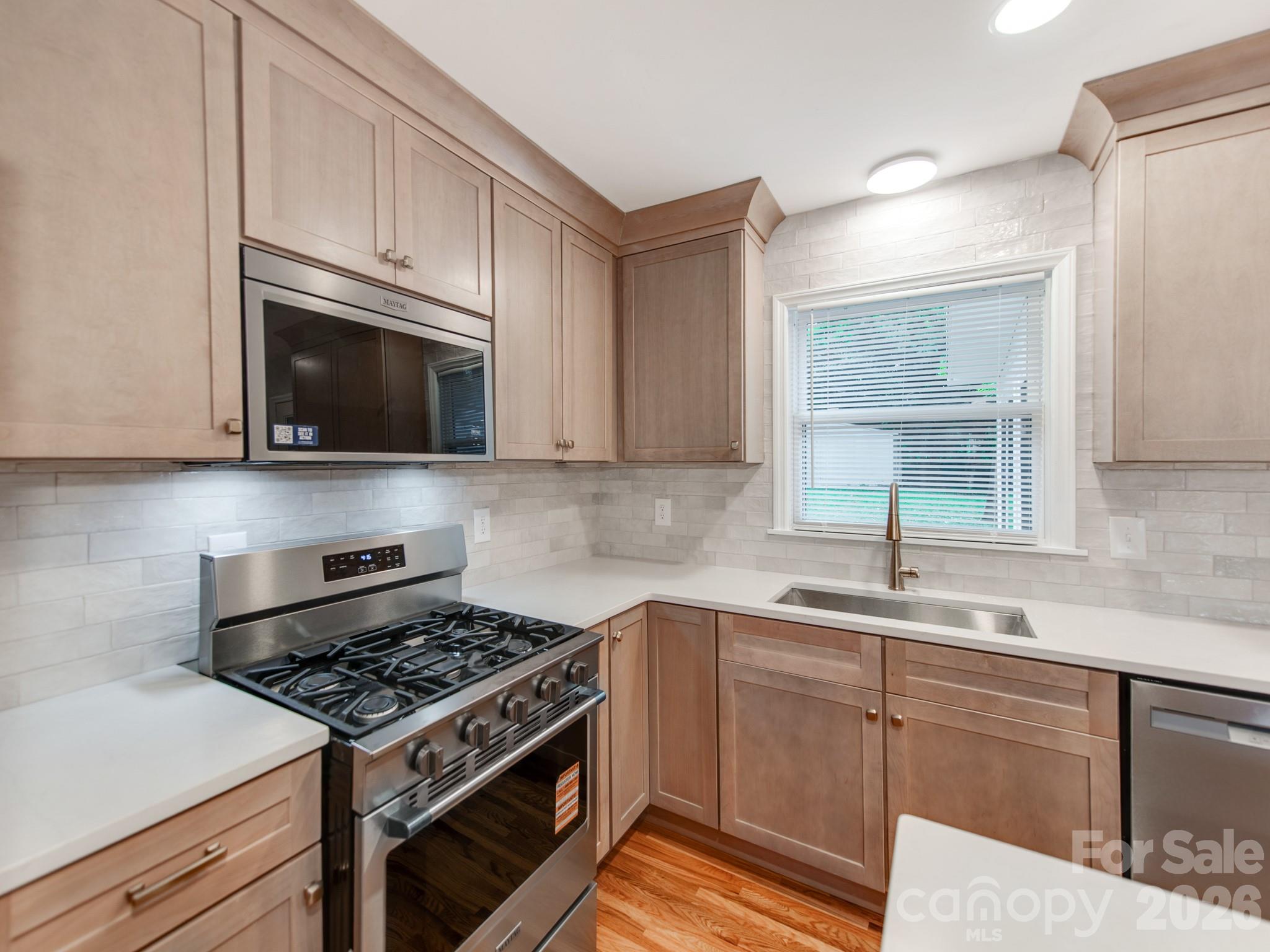 3326 Bonneville Drive Property Photo 10