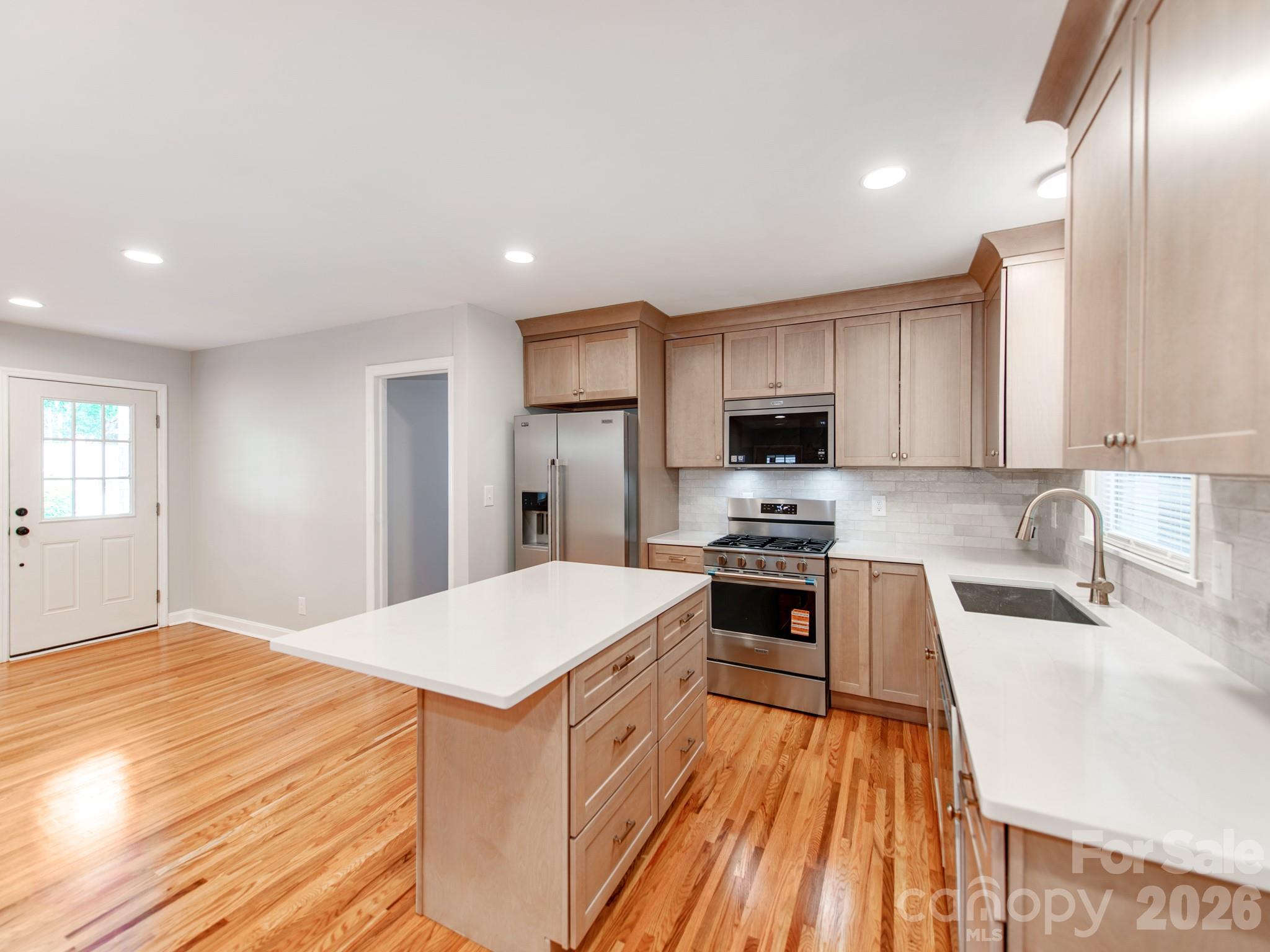 3326 Bonneville Drive Property Photo 11
